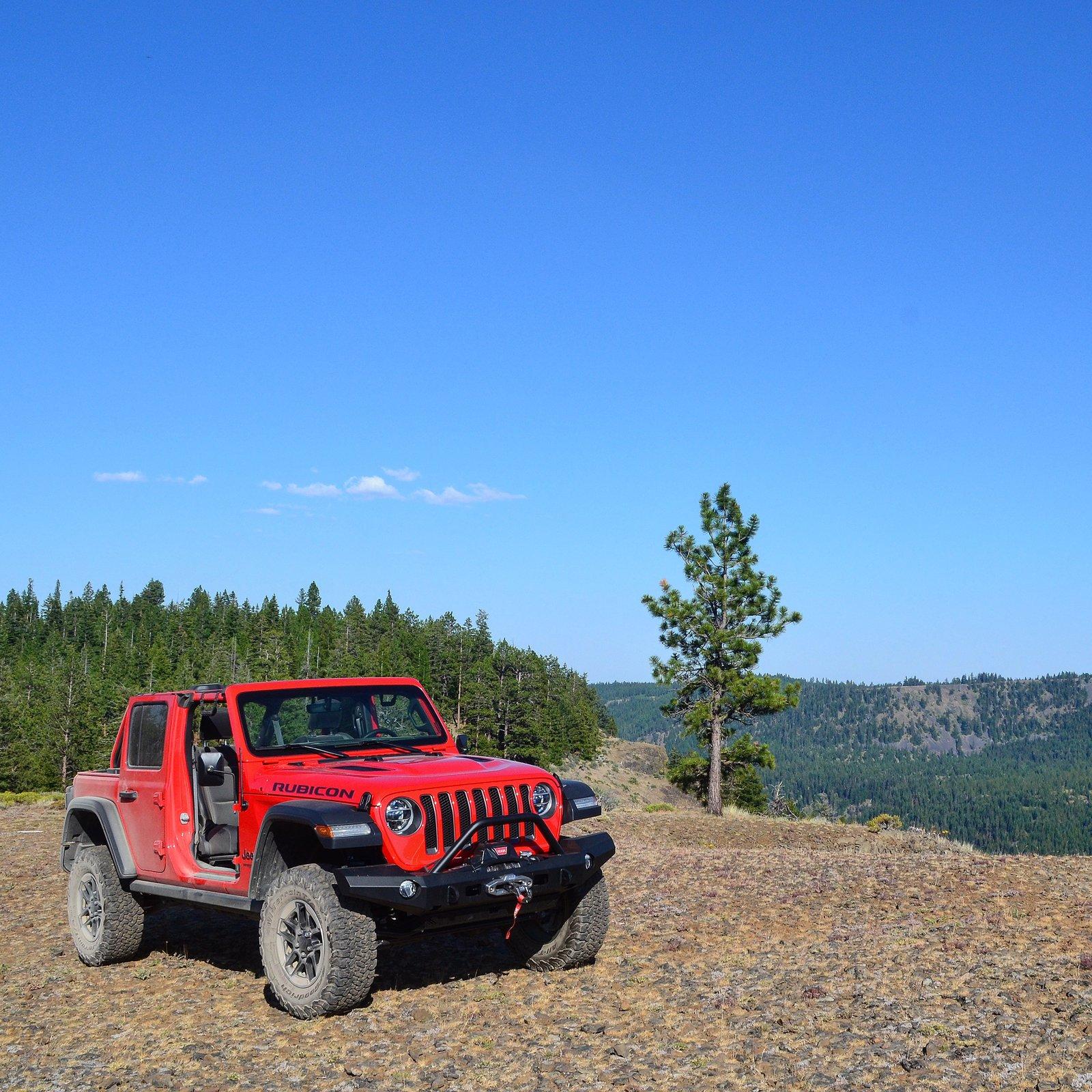 Jeep Wrangler JL Install Warn Elite front bumper 2FBC2F9D-7B0F-4A0B-9227-2555E5521272