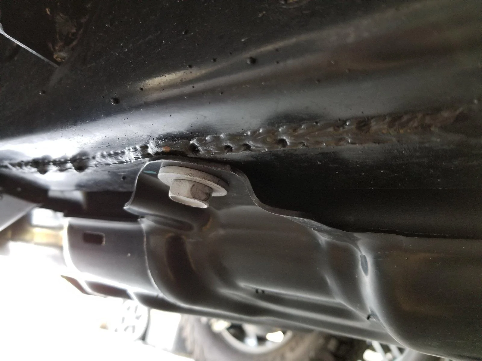 Jeep Wrangler JL JL welding Issues Aug-09-18-passenger-side-under-frame_5