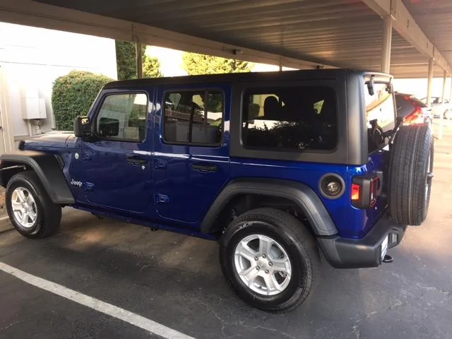 Jeep Wrangler JL Should I ? IMG_1165
