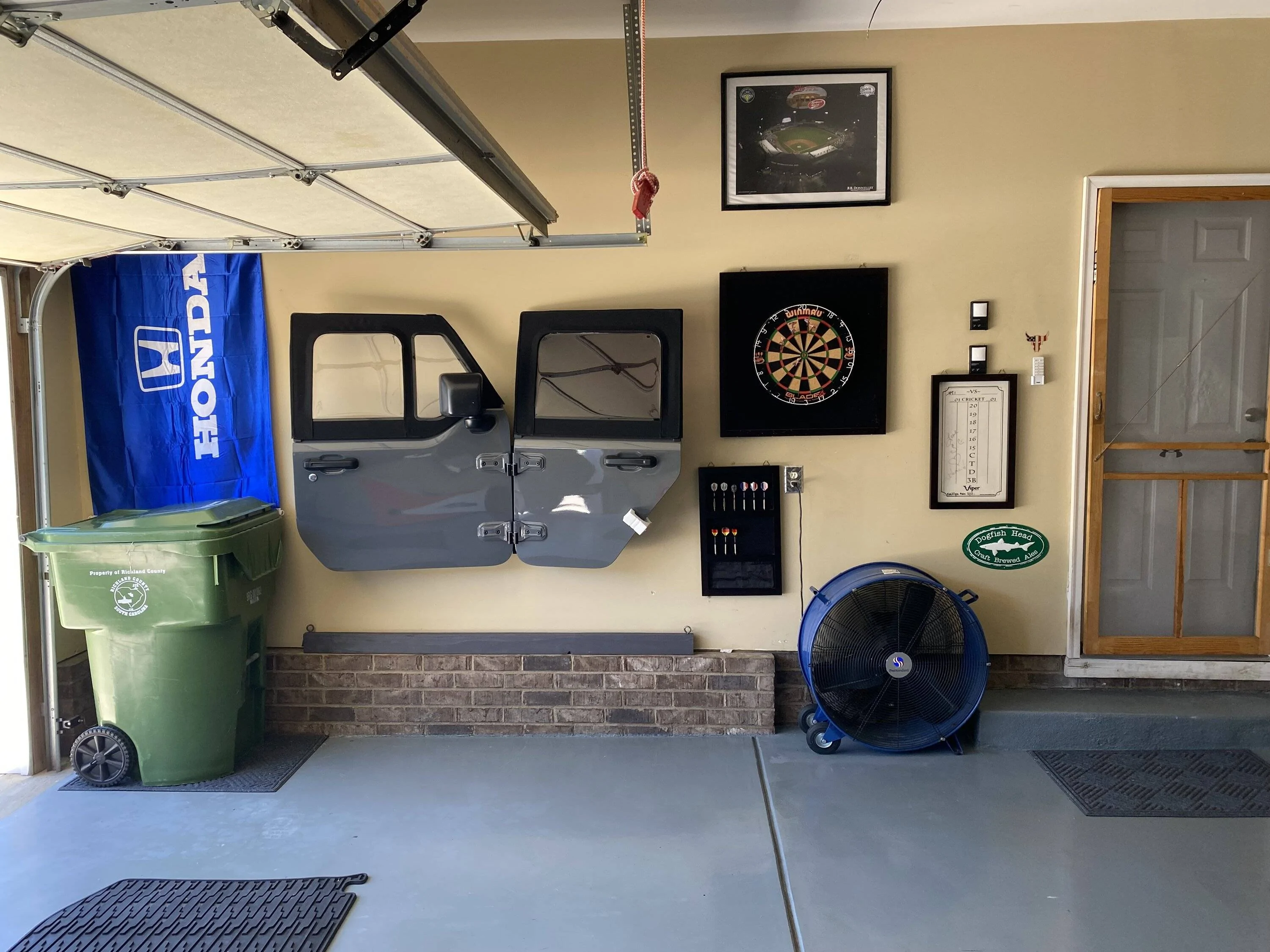 Jeep Wrangler JL Stock to Rock in less than a week !  Factory half doors and spare tire delete kit and f!!  Completely pumped !! So much fun ! IMG_3870