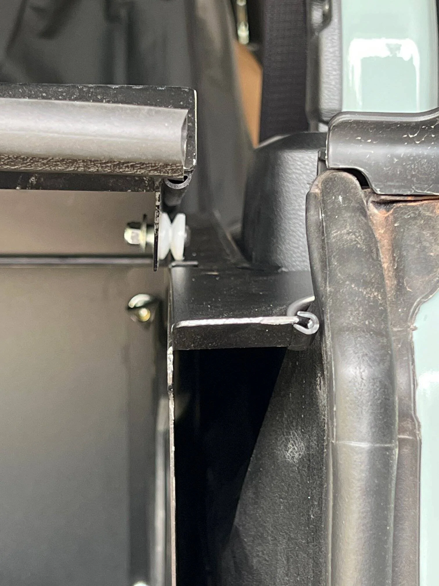 Jeep Wrangler JL Tuffy security enclosure - JL question image9