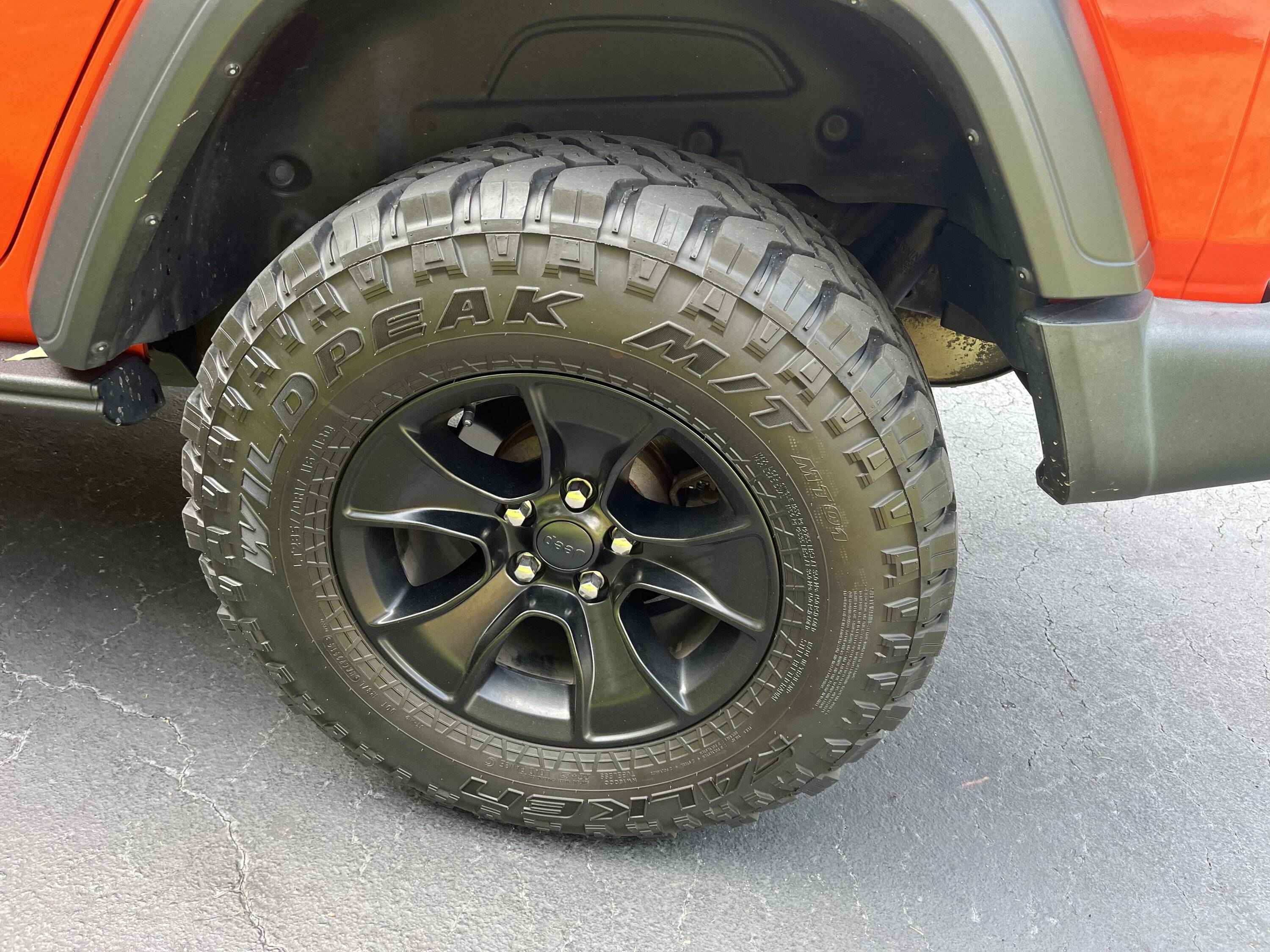 Jeep Wrangler JL Mopar Wheel $500 00058F16-3FEA-44DB-90C4-409D48EBBF1B