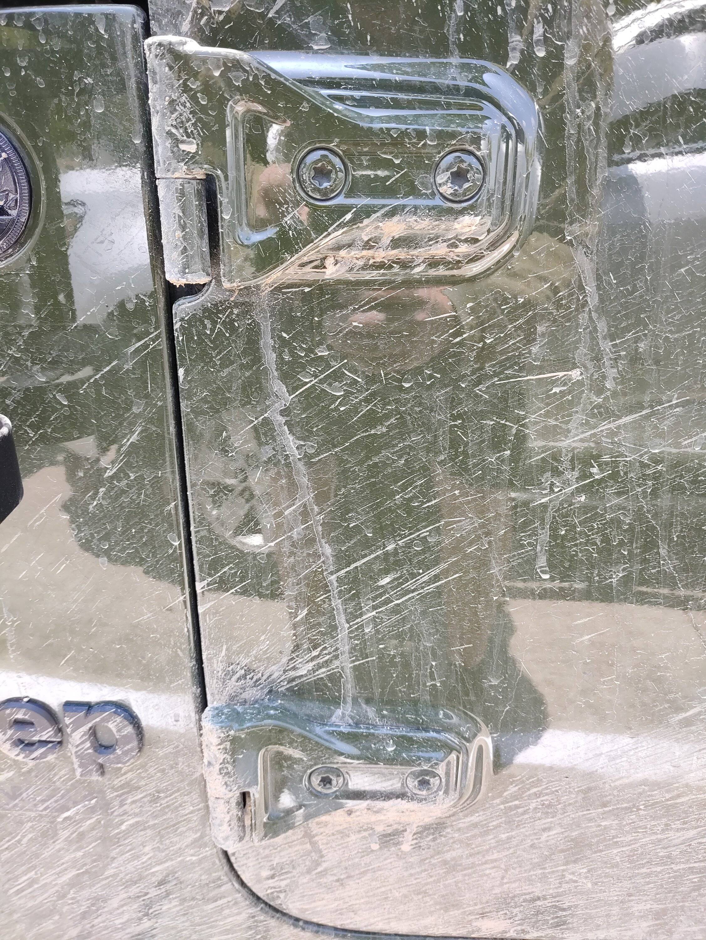 Jeep Wrangler JL Bubbles in Paint at Door Hinges IMG_20230523_132139323