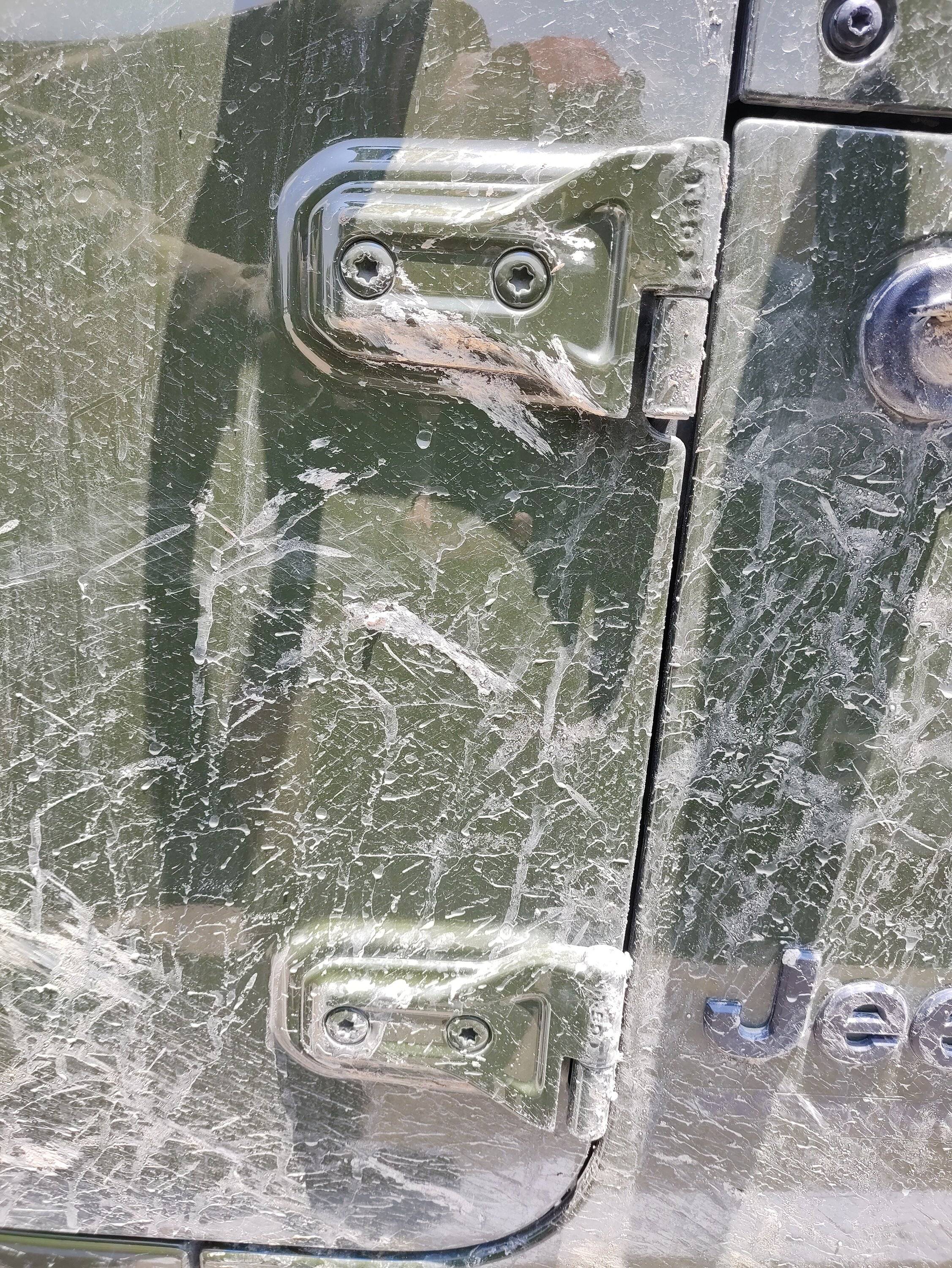 Jeep Wrangler JL Bubbles in Paint at Door Hinges IMG_20230523_132155761