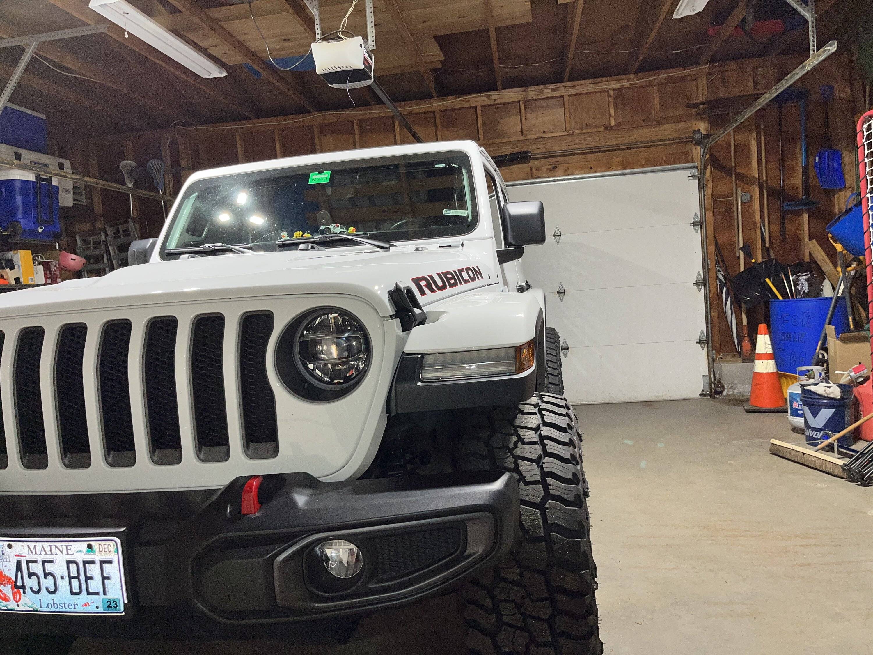 Jeep Wrangler JL Tire Poke Pics 7DDB06E4-0A34-4151-B8C7-93254B67DC24