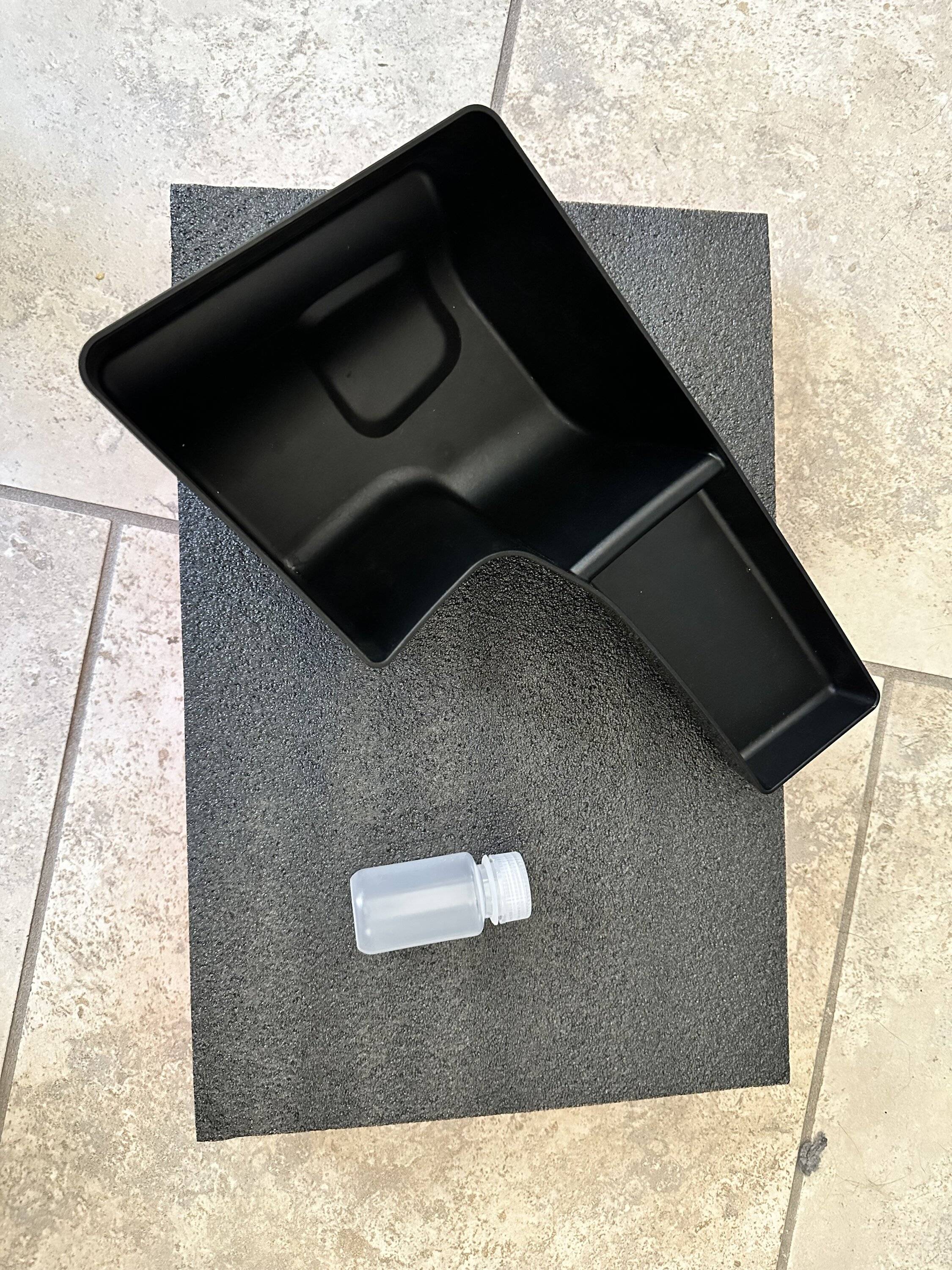Jeep Wrangler JL Hot Shots EDT leaky bottle solution IMG_1674