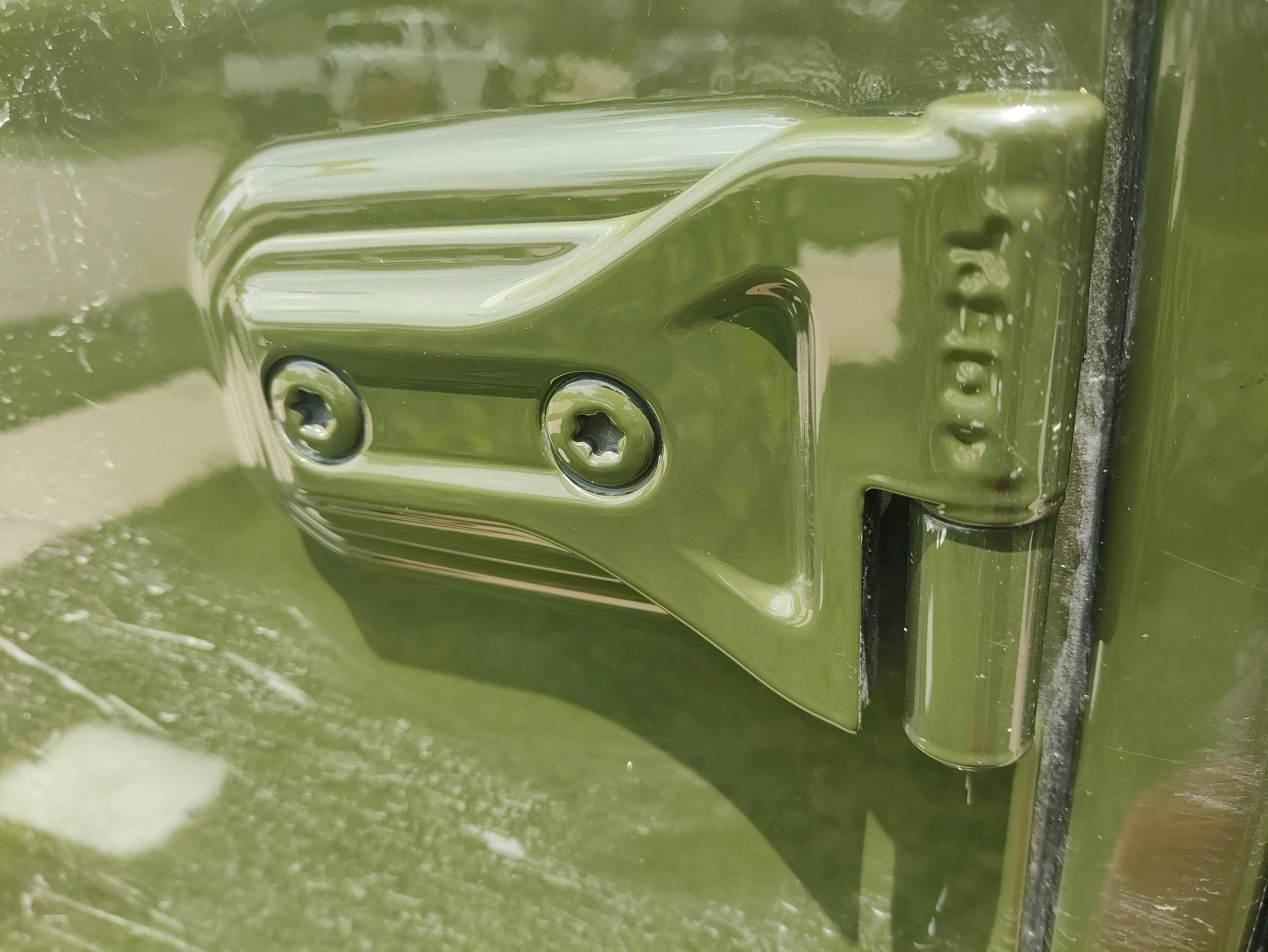 Jeep Wrangler JL Bubbles in Paint at Door Hinges IMG_20230529_133641321