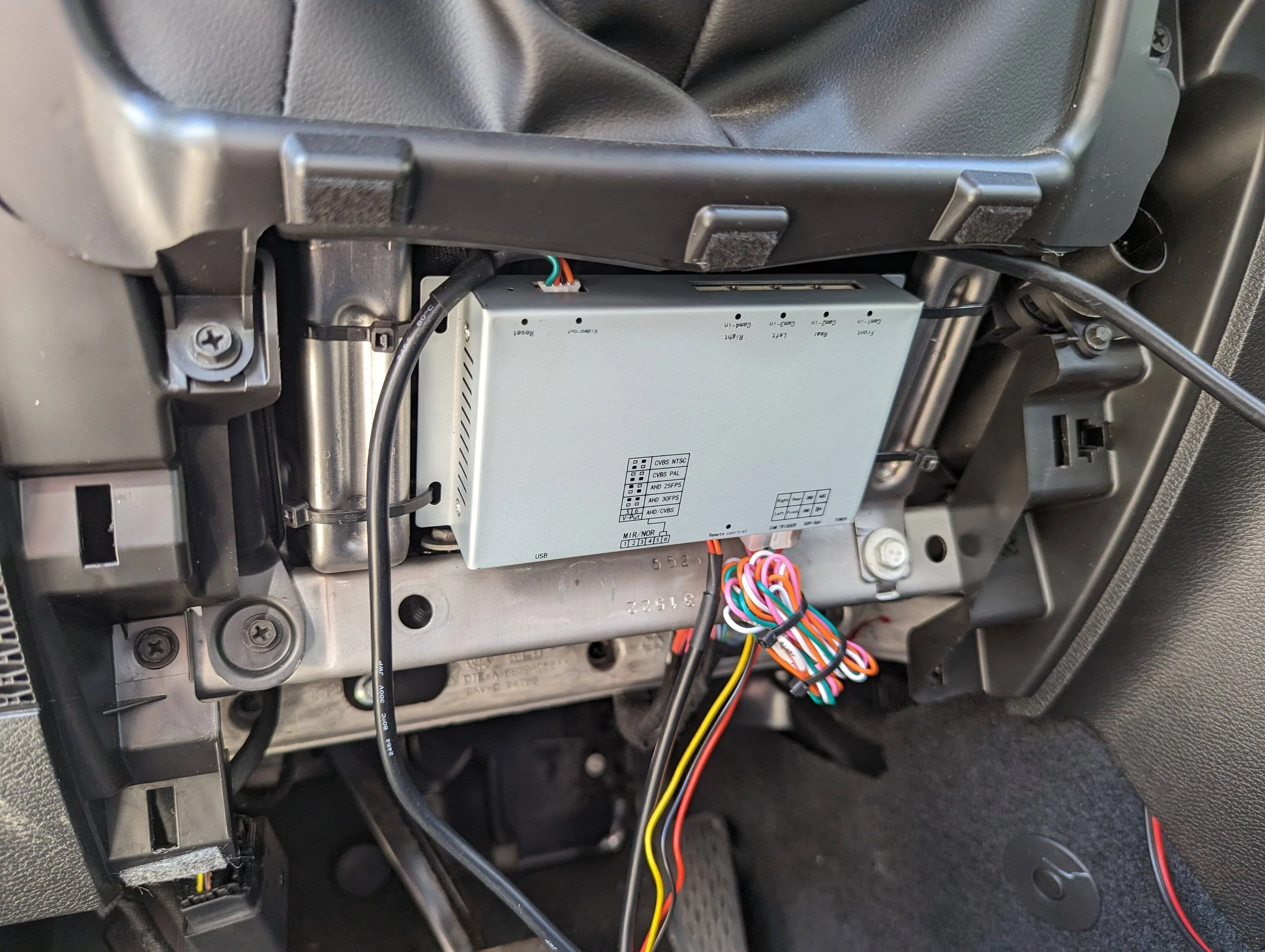 Jeep Wrangler JL How To: Install Stinger 4-camera DVR system & Echomaster 7" screen 2023-05-27 17.58.38