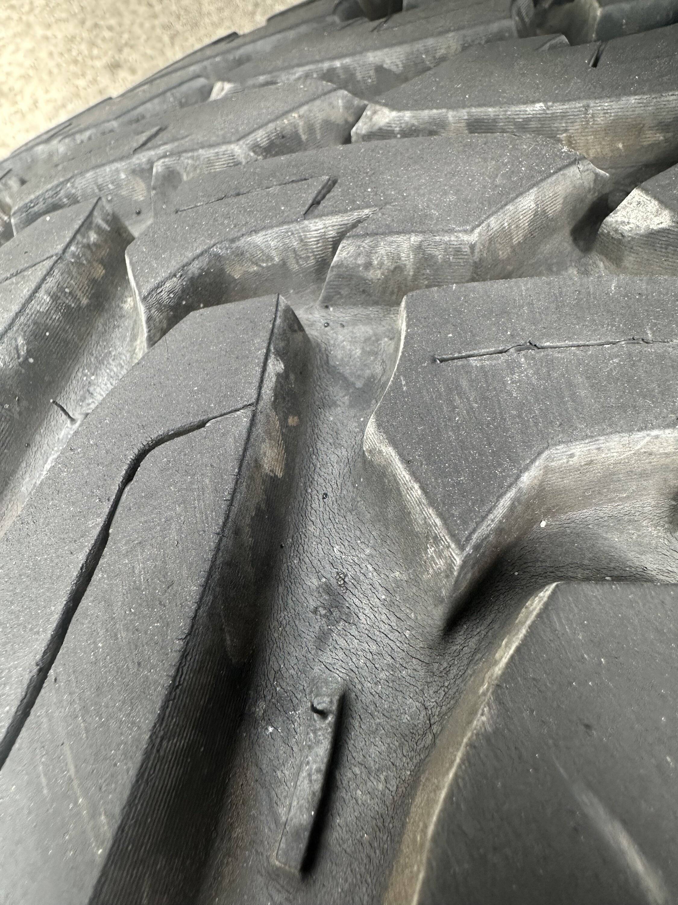 Jeep Wrangler JL Toyo tires dry cracking IMG_4331