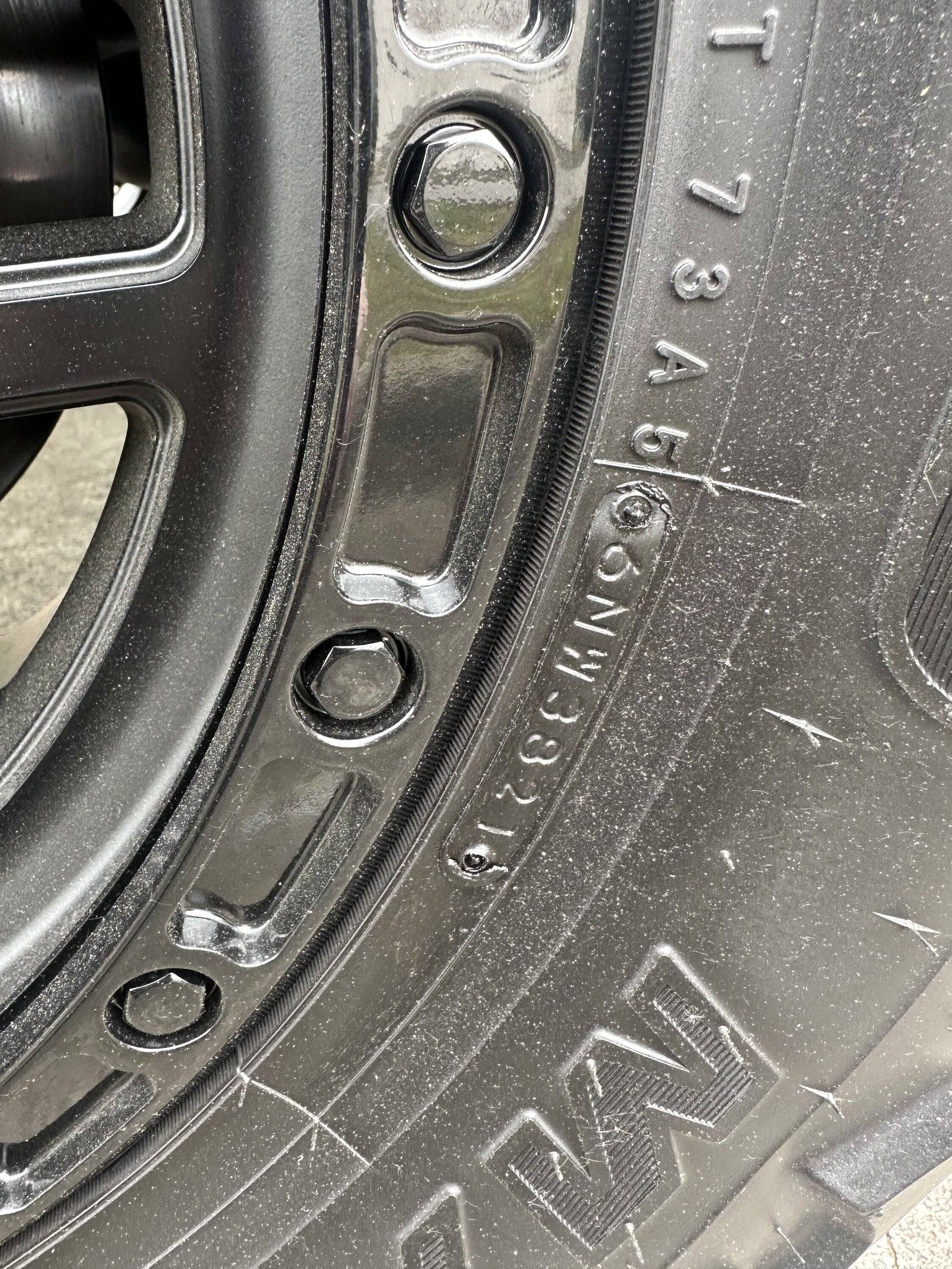 Jeep Wrangler JL Toyo tires dry cracking IMG_4343