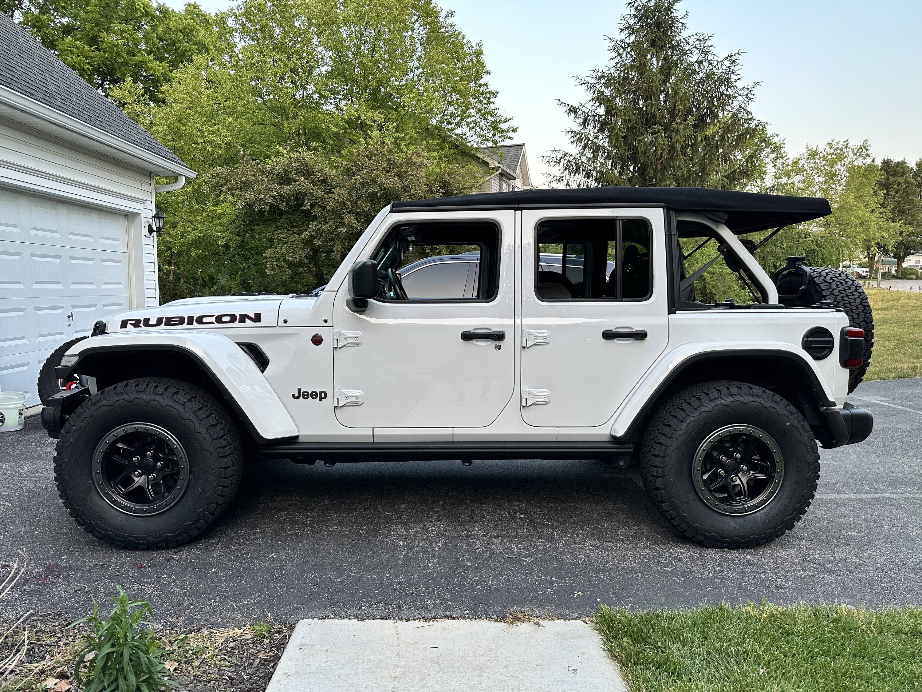 Jeep Wrangler JL AEV Borah wheels on JL IMG_6519
