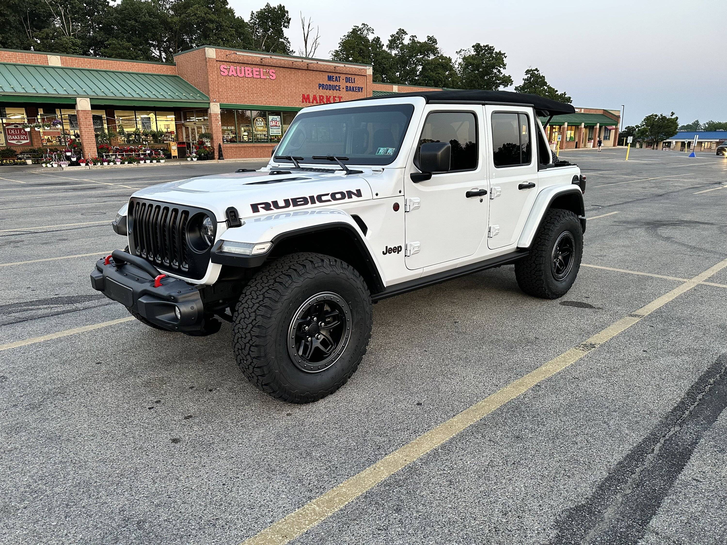 Jeep Wrangler JL AEV Borah wheels on JL IMG_6523