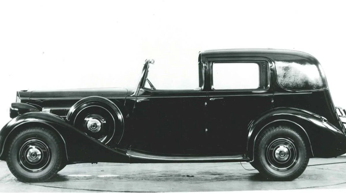 Jeep Wrangler JL Anybody else call it this? 1935-packard-eight-all-weather-town-car-by-lebaron