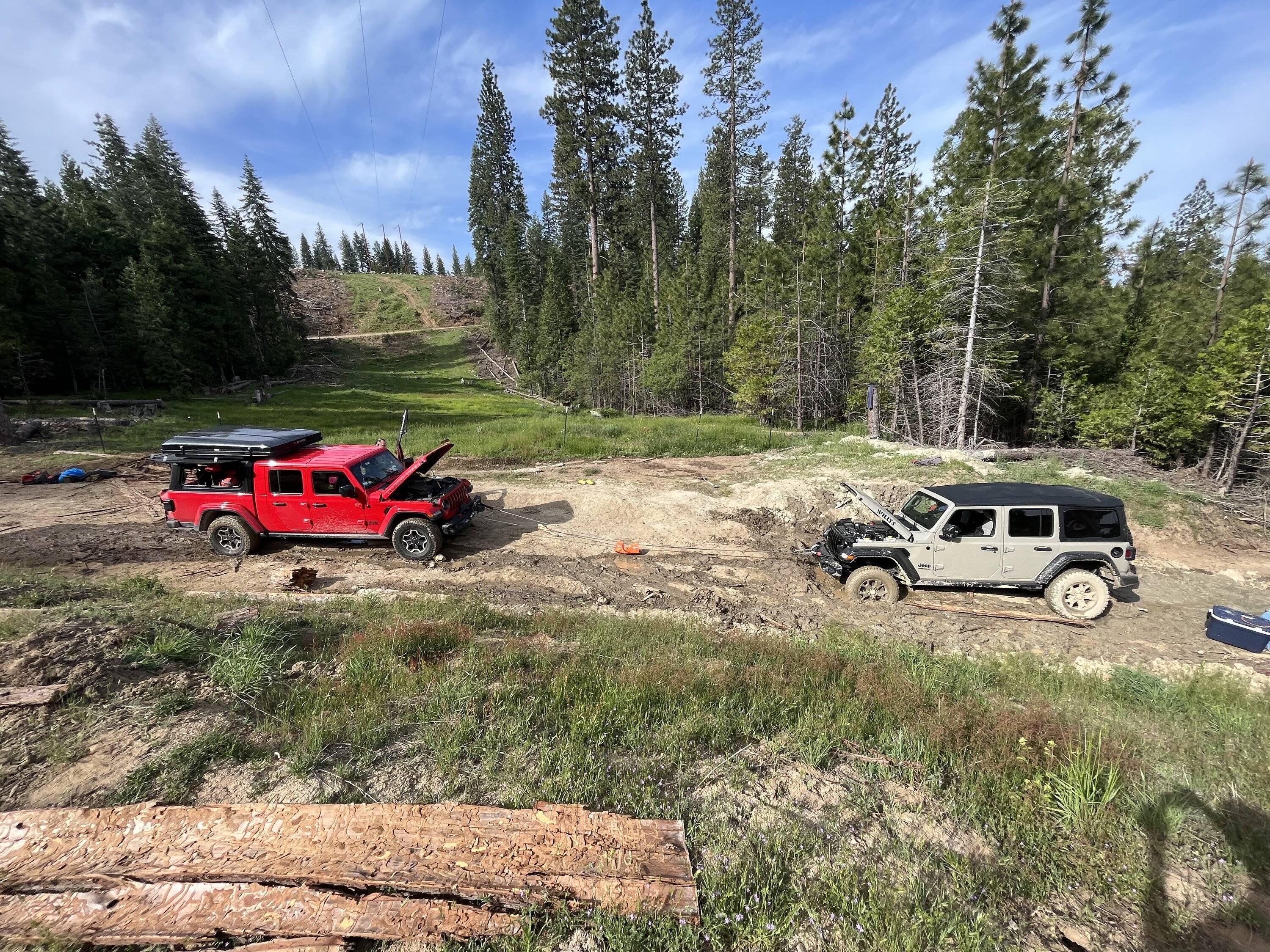 Jeep Wrangler JL Stuck in mud, kind strangers IMG_9226