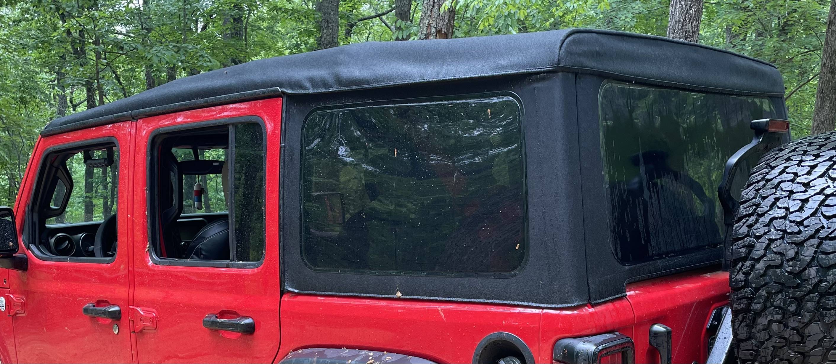 Jeep Wrangler JL Premium Soft top (4 door) IMG_3140