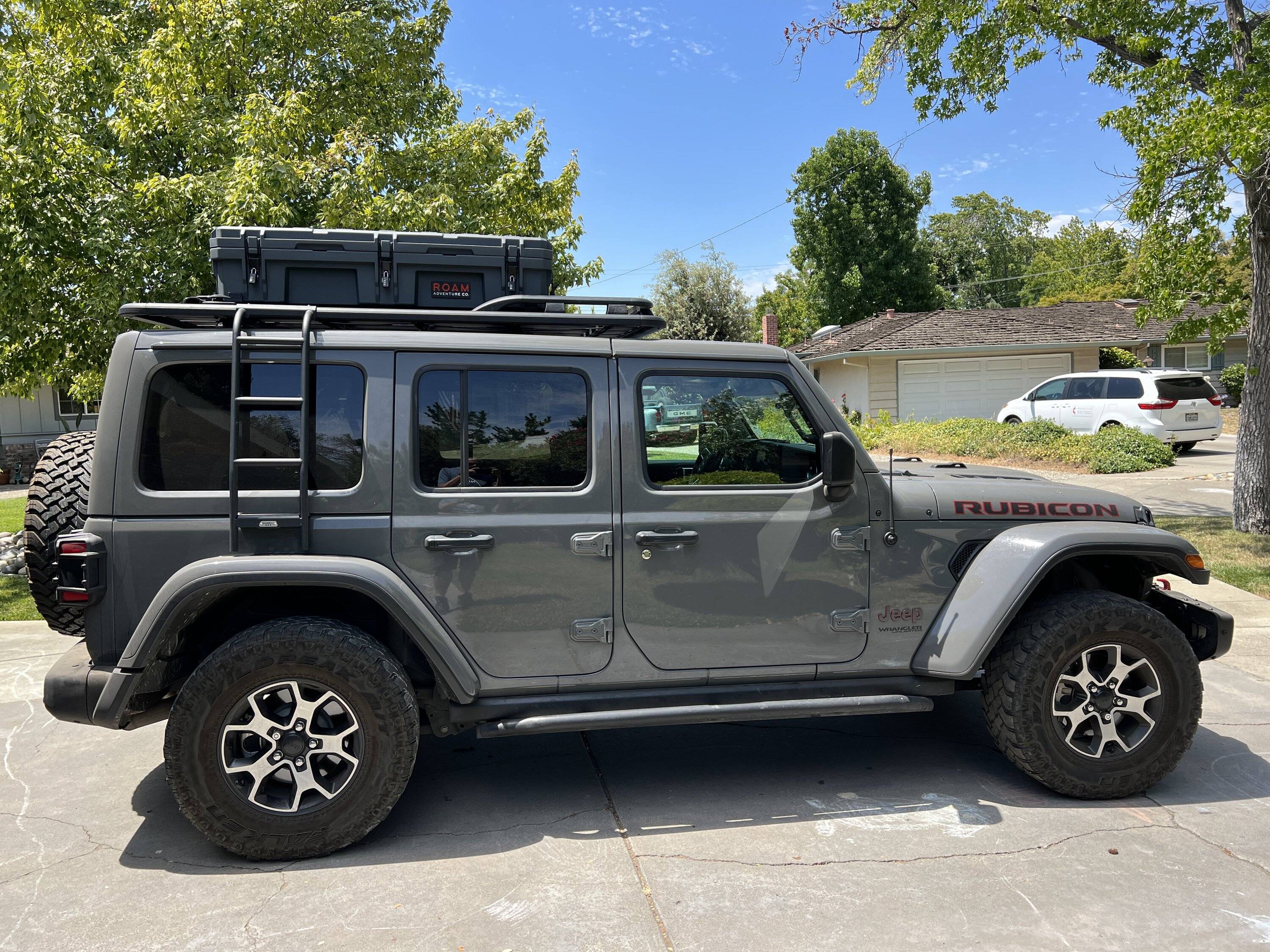 Jeep Wrangler JL Storage: Wolf Pack or Wolf Pack Pro? 1685936238971