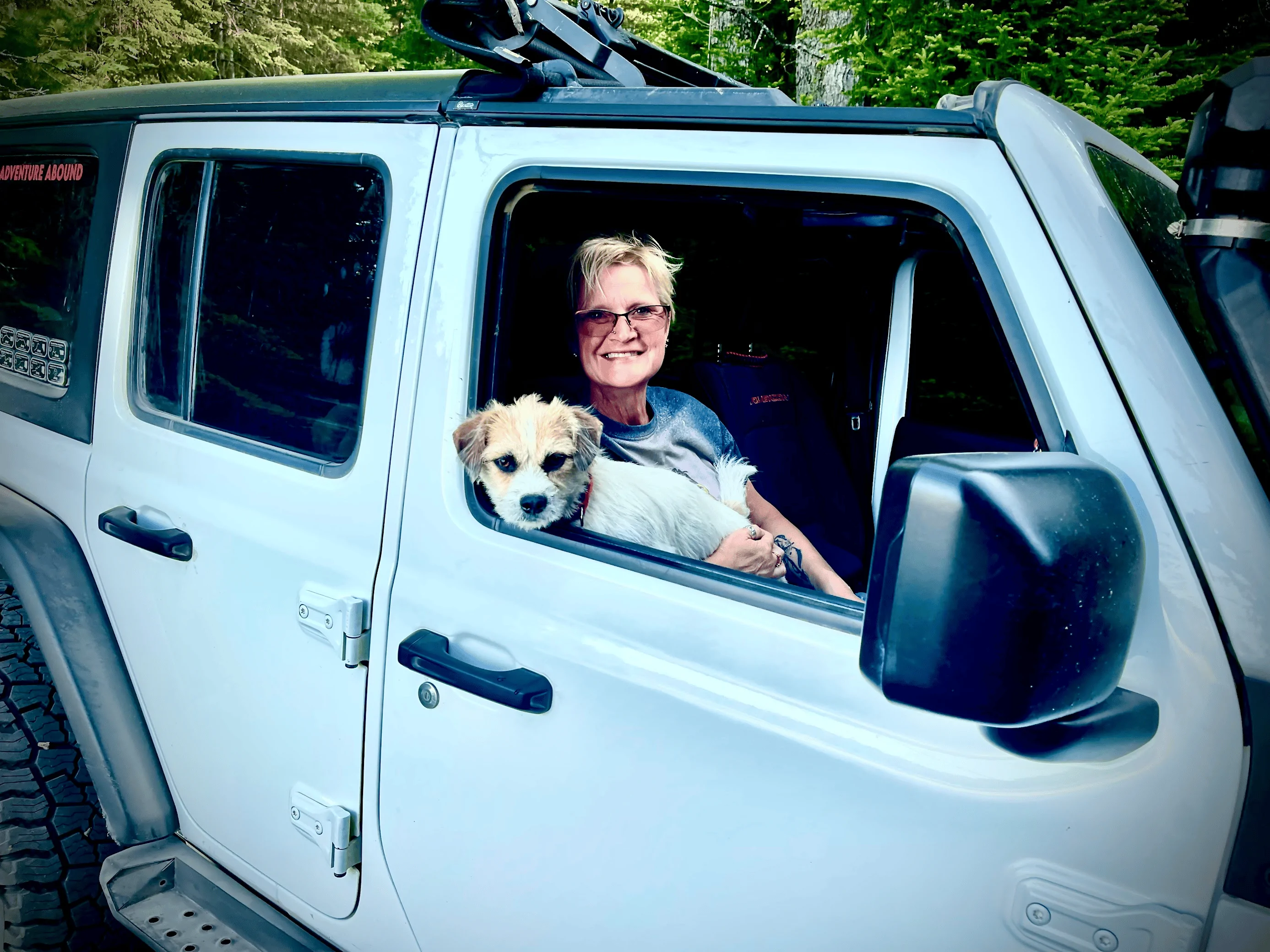 Jeep Wrangler JL Jeep Dog pics 1686138976249
