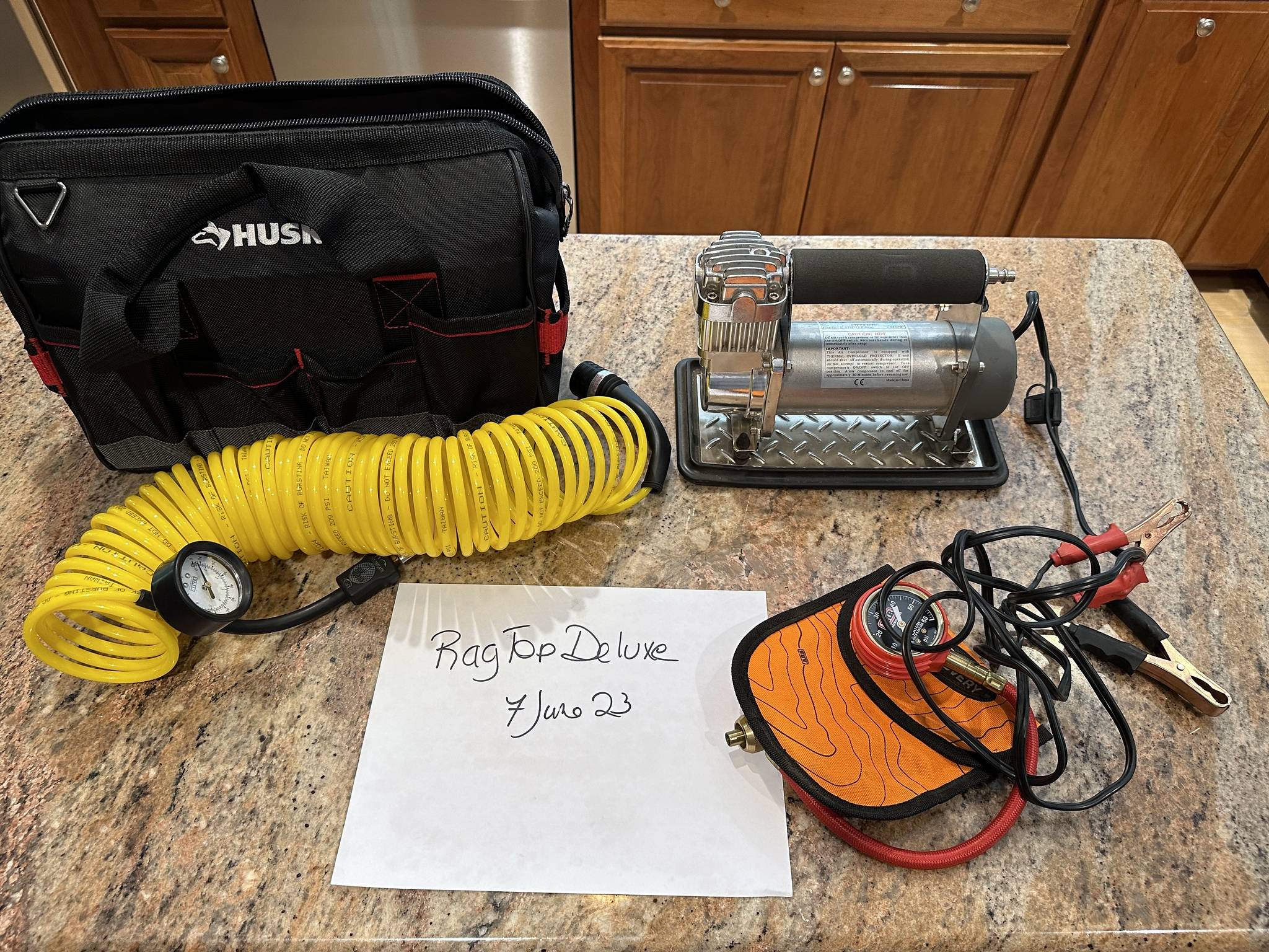 Jeep Wrangler JL Viair Portable Compressor IMG_7892-X4
