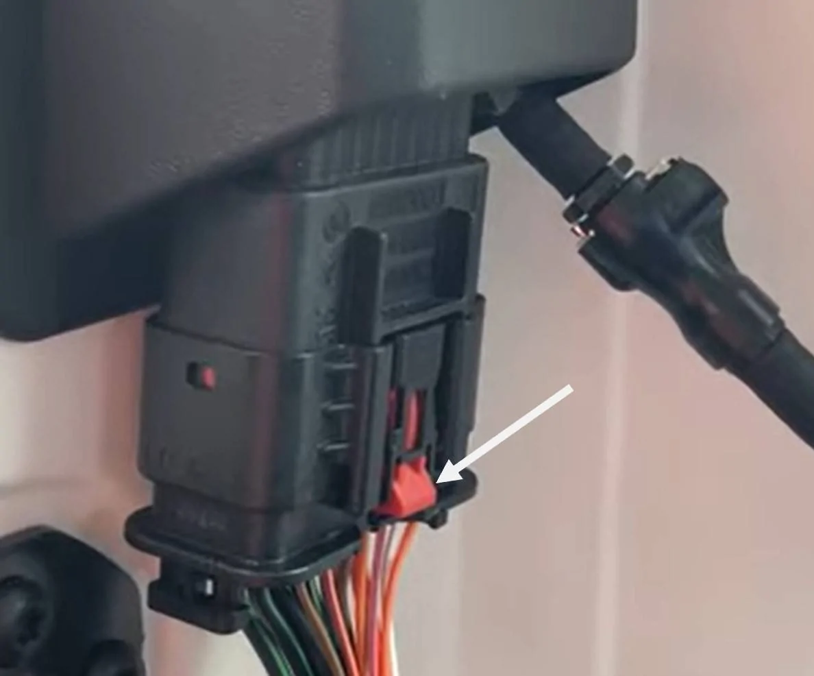 Jeep Wrangler JL Hardtop Electrical Plug (red tab broken) JL Hardtop Electrical Plug