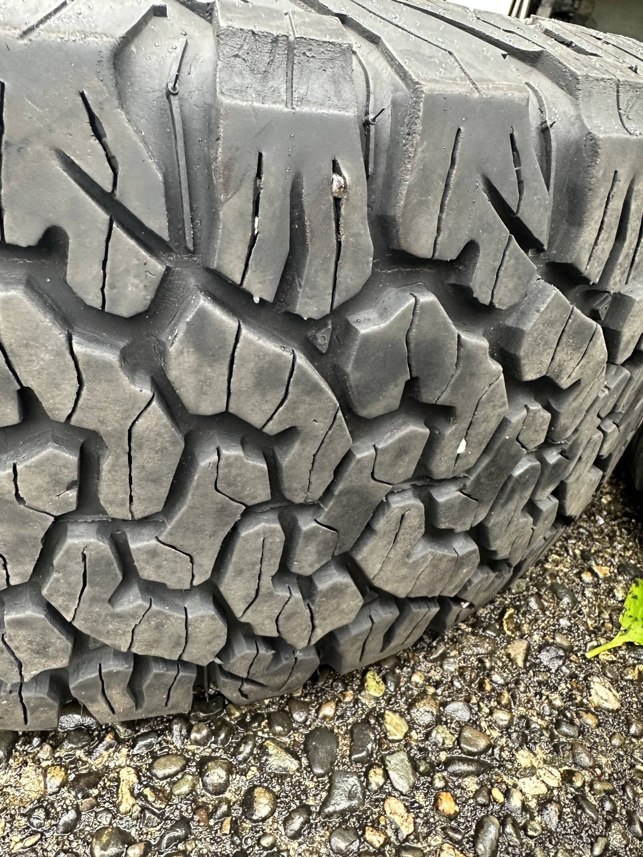 Jeep Wrangler JL 5 BFG K02s, $100 IMG_4675