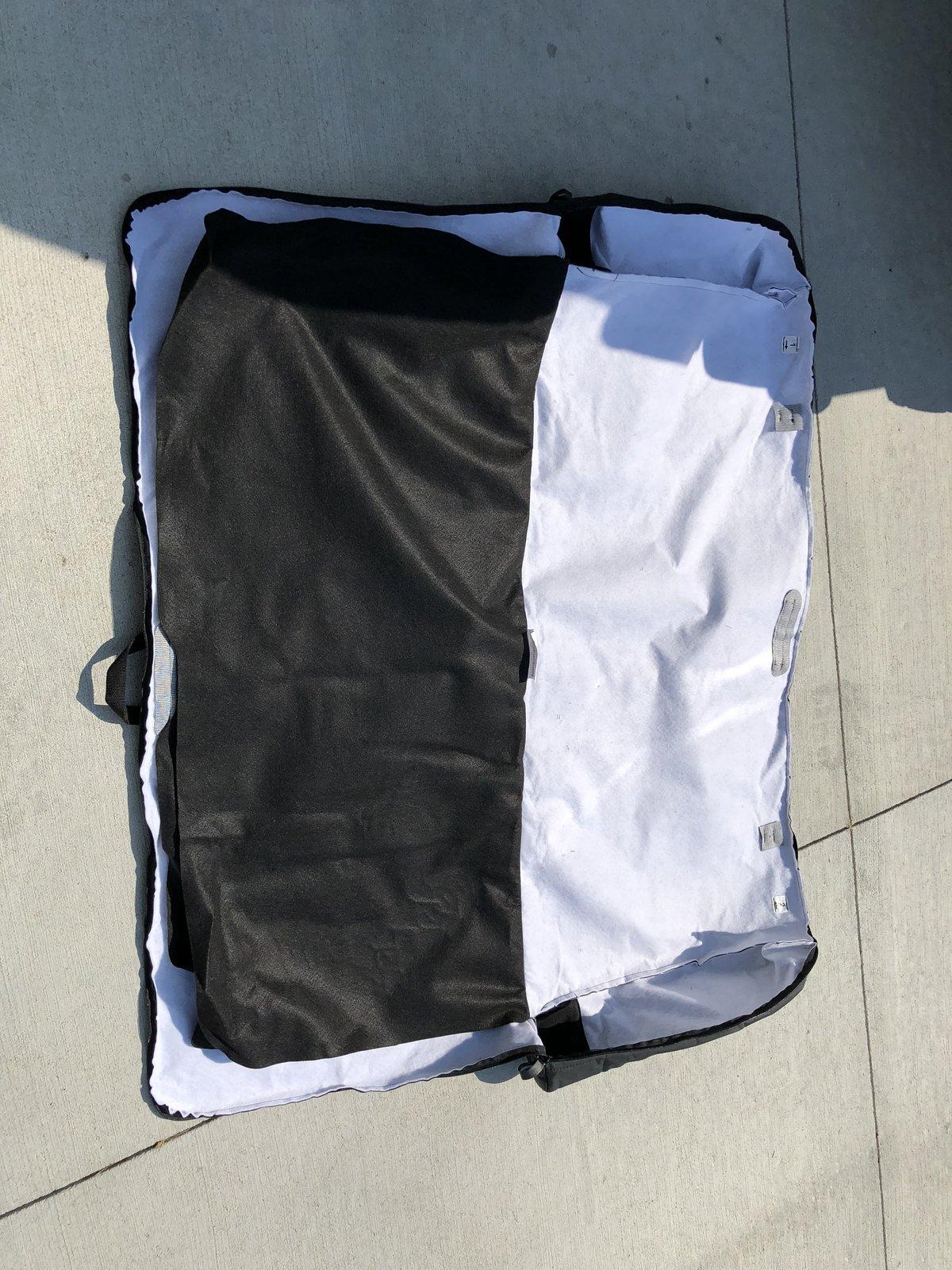 Jeep Wrangler JL Soft top window storage bag 113AE169-C48C-413D-92C5-F6EC71D97B37