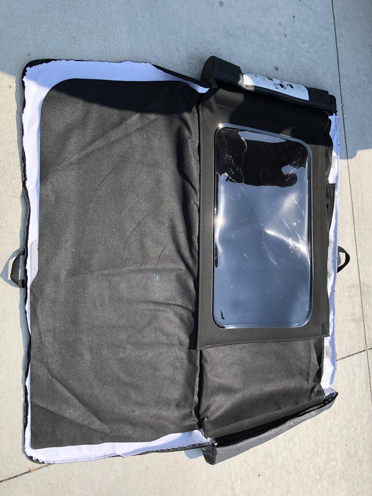 Jeep Wrangler JL Soft top window storage bag 8EF9EF30-22B8-40C1-A559-43EF0BB23DC1