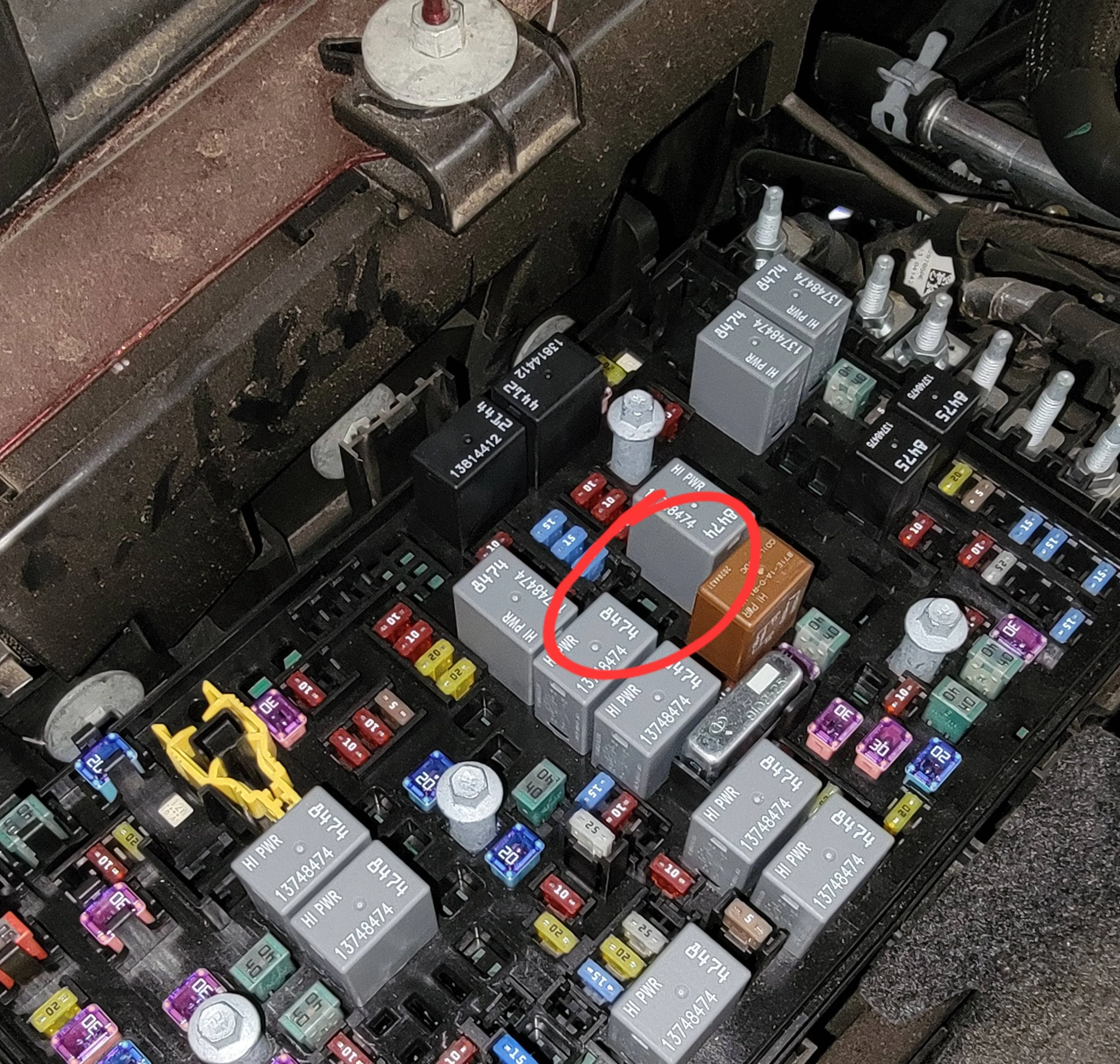 Jeep Wrangler JL Aux battery - Missing F42 fuse 20230611_144409