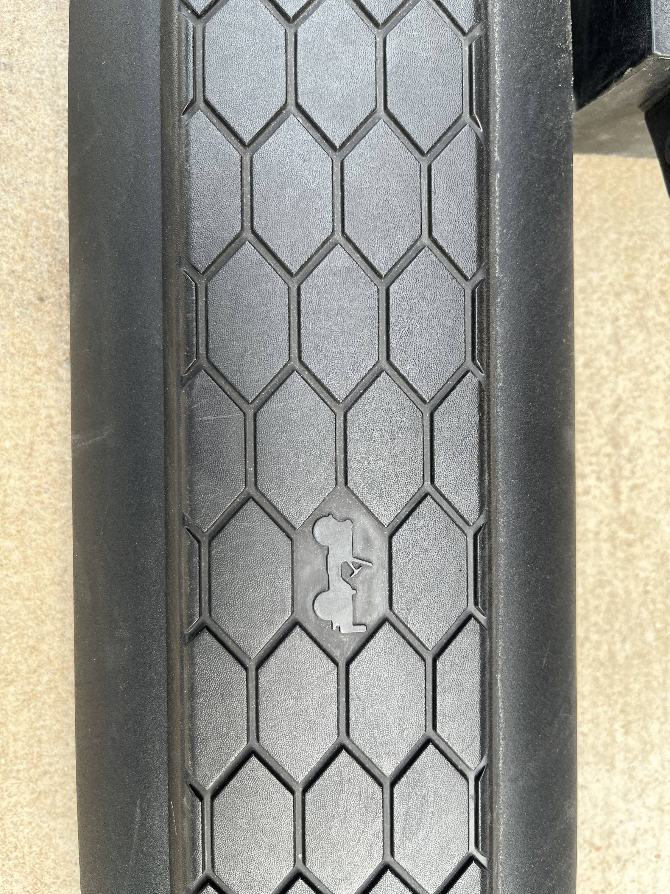 Jeep Wrangler JL Tubular Side Steps - 82215328AB IMG_0929