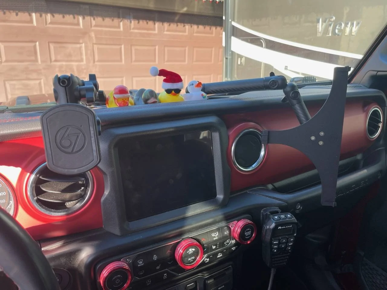 Jeep Wrangler JL Cell phone mount recommendations IMG_4464