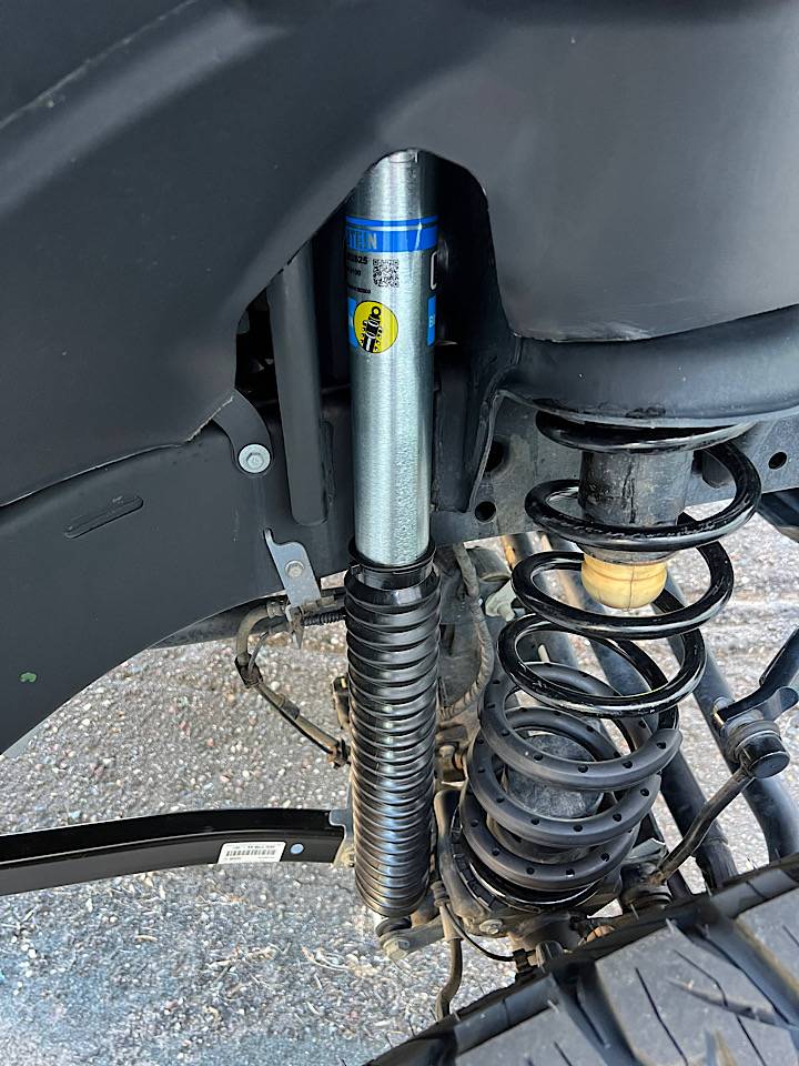 Jeep Wrangler JL Mopar coil spring with Bilstein shocks IMG_6722