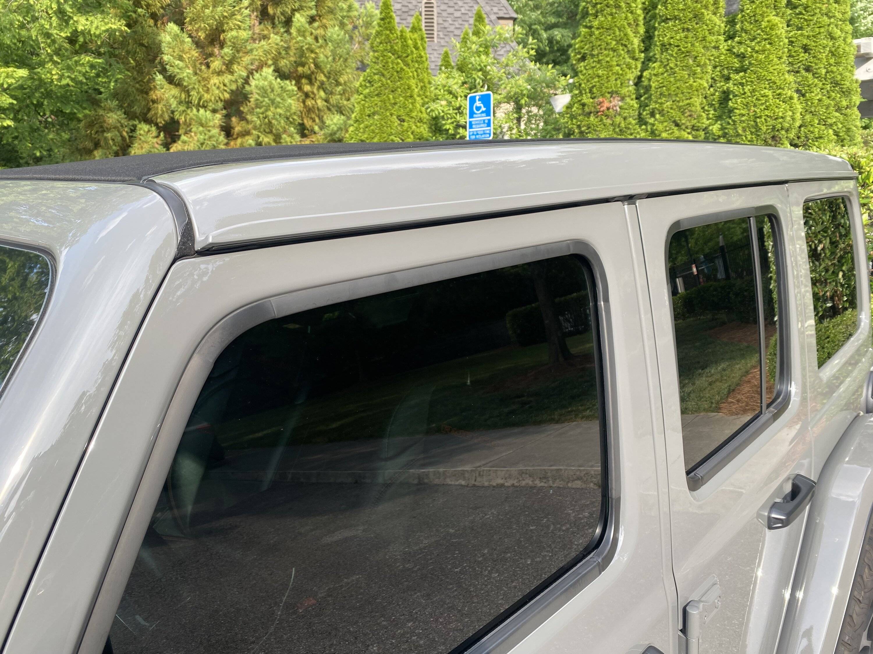 Jeep Wrangler JL Sting-Gray Sky One Top IMG_0016