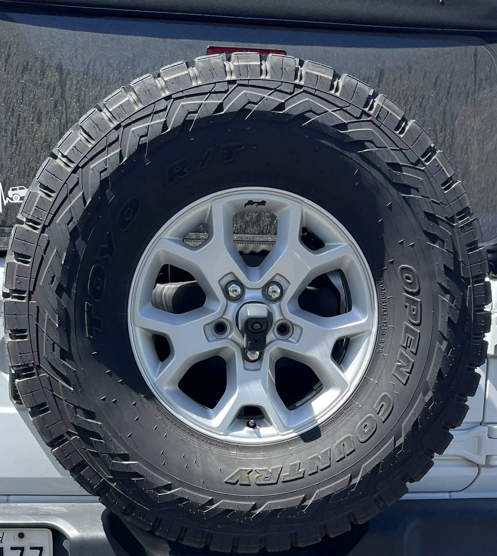Jeep Wrangler JL (5) 37s on 17s ($900) E7907839-221B-4BC9-A5C2-B51A9E18ED81