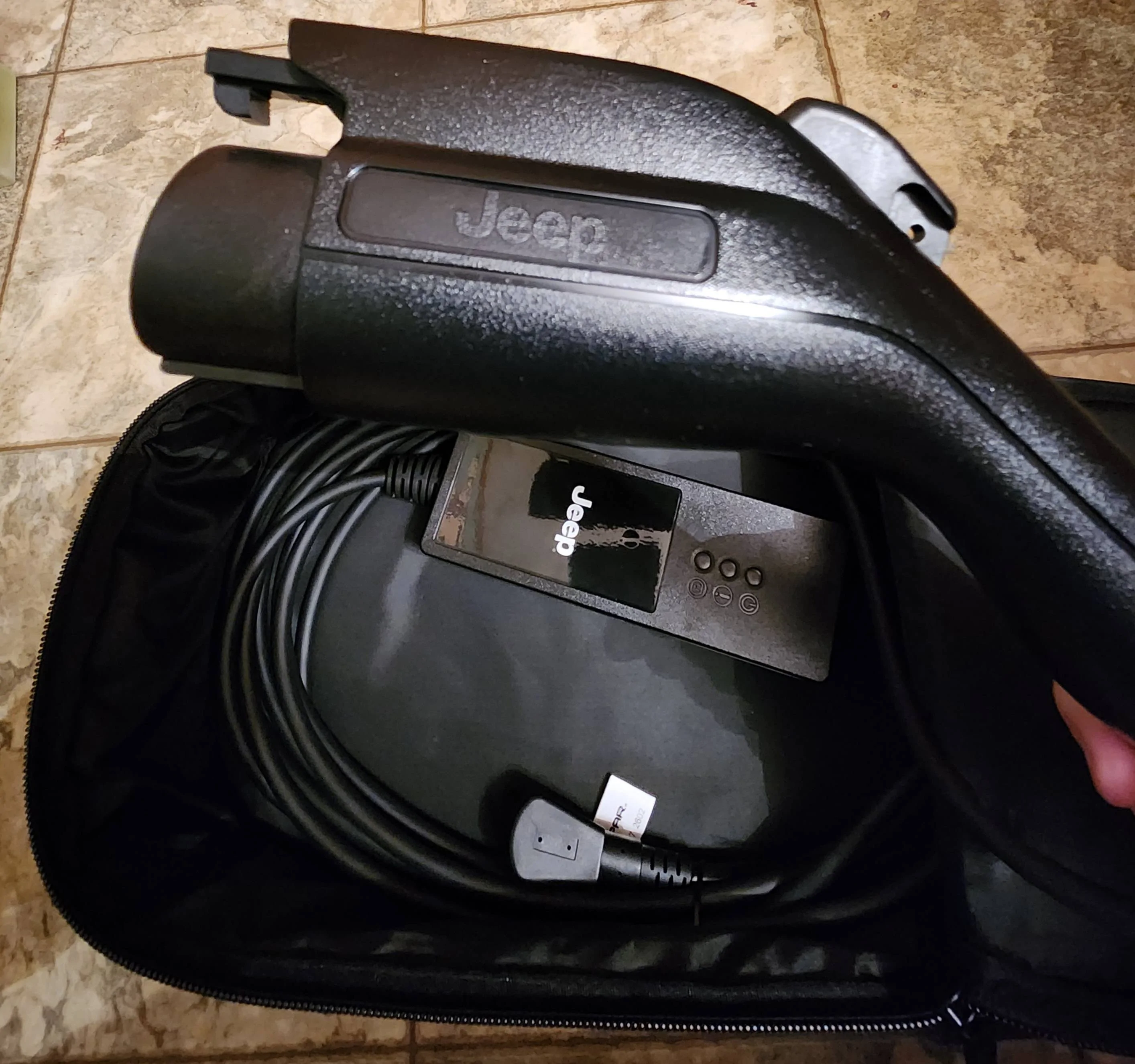 Jeep Wrangler JL Ev charger for 4xe 20230608_205954