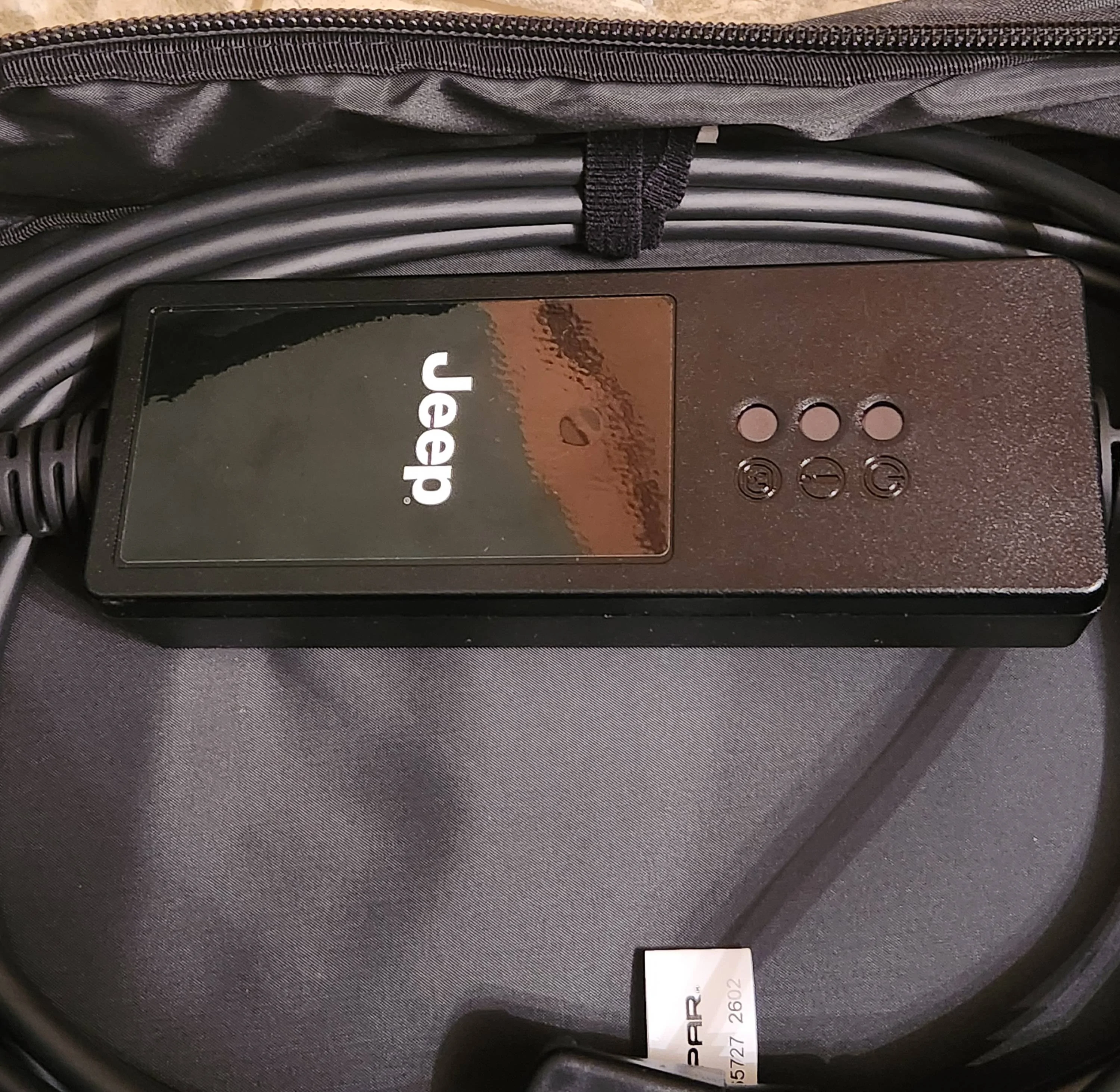Jeep Wrangler JL Ev charger for 4xe 20230608_210124