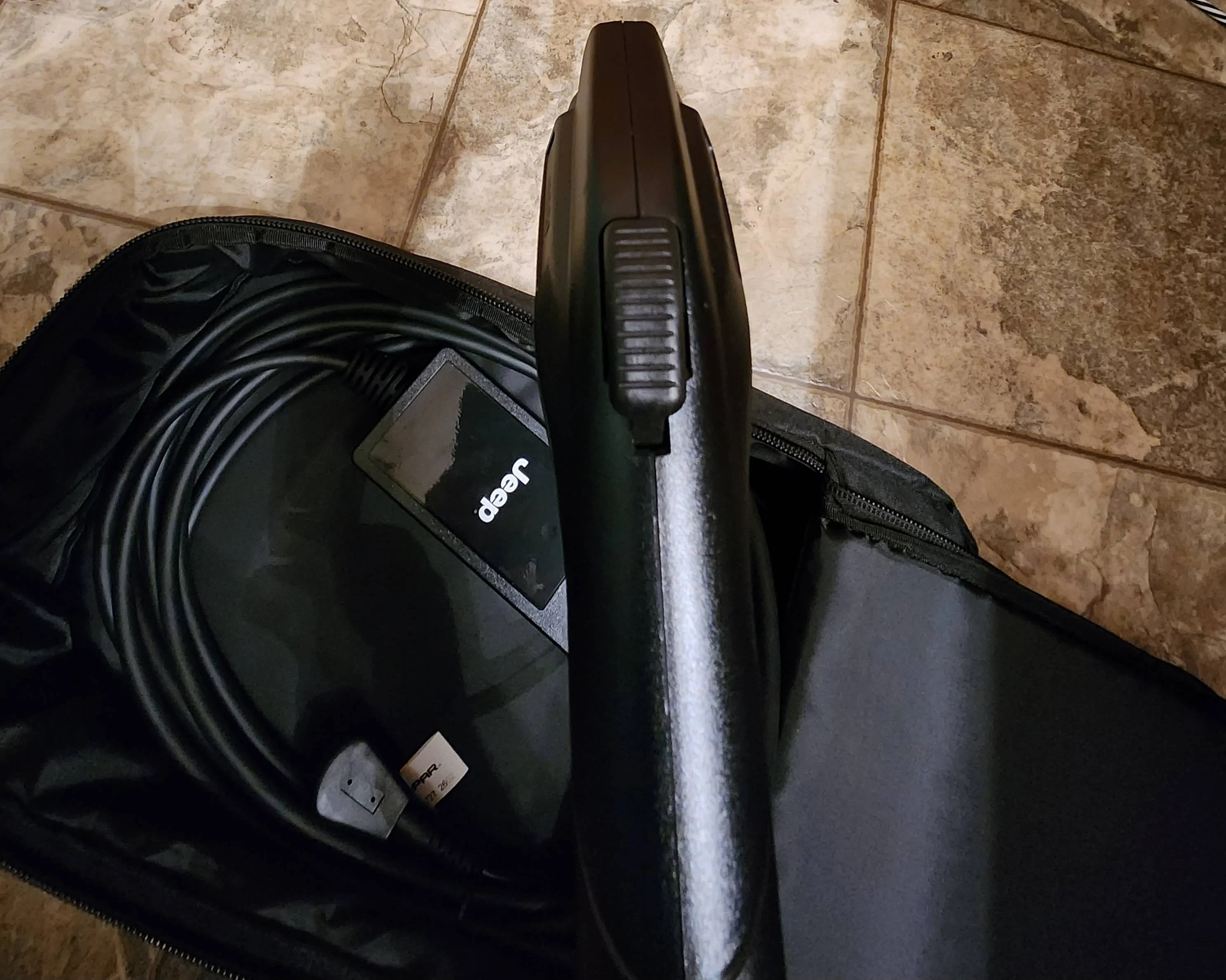 Jeep Wrangler JL Ev charger for 4xe 20230608_210004