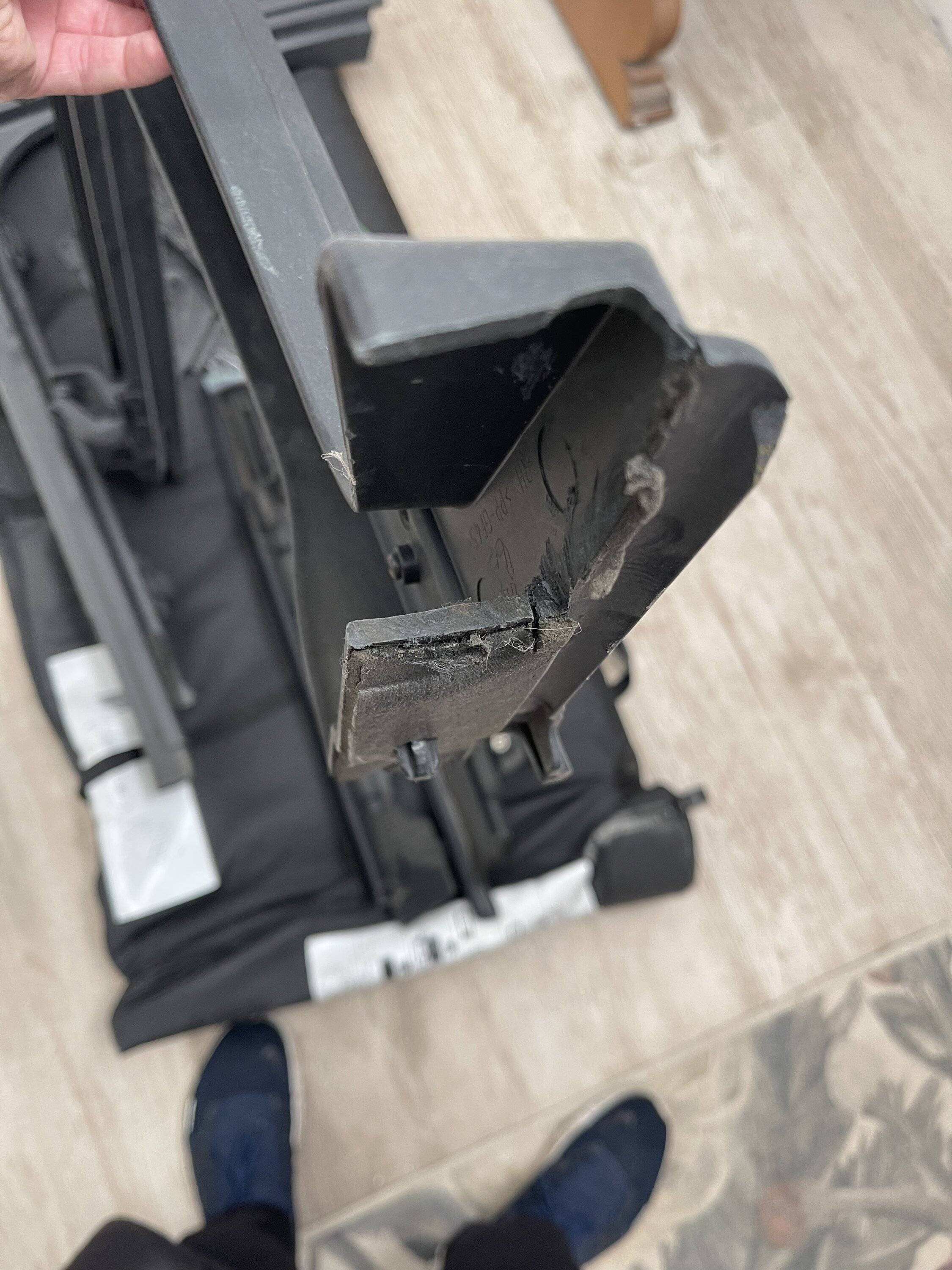 Jeep Wrangler JL Can we cut this piece off? softto