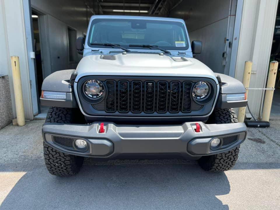 Jeep Wrangler JL 2024 Jeep Wranglers Delivered to Dealerships!!! IMG_4333