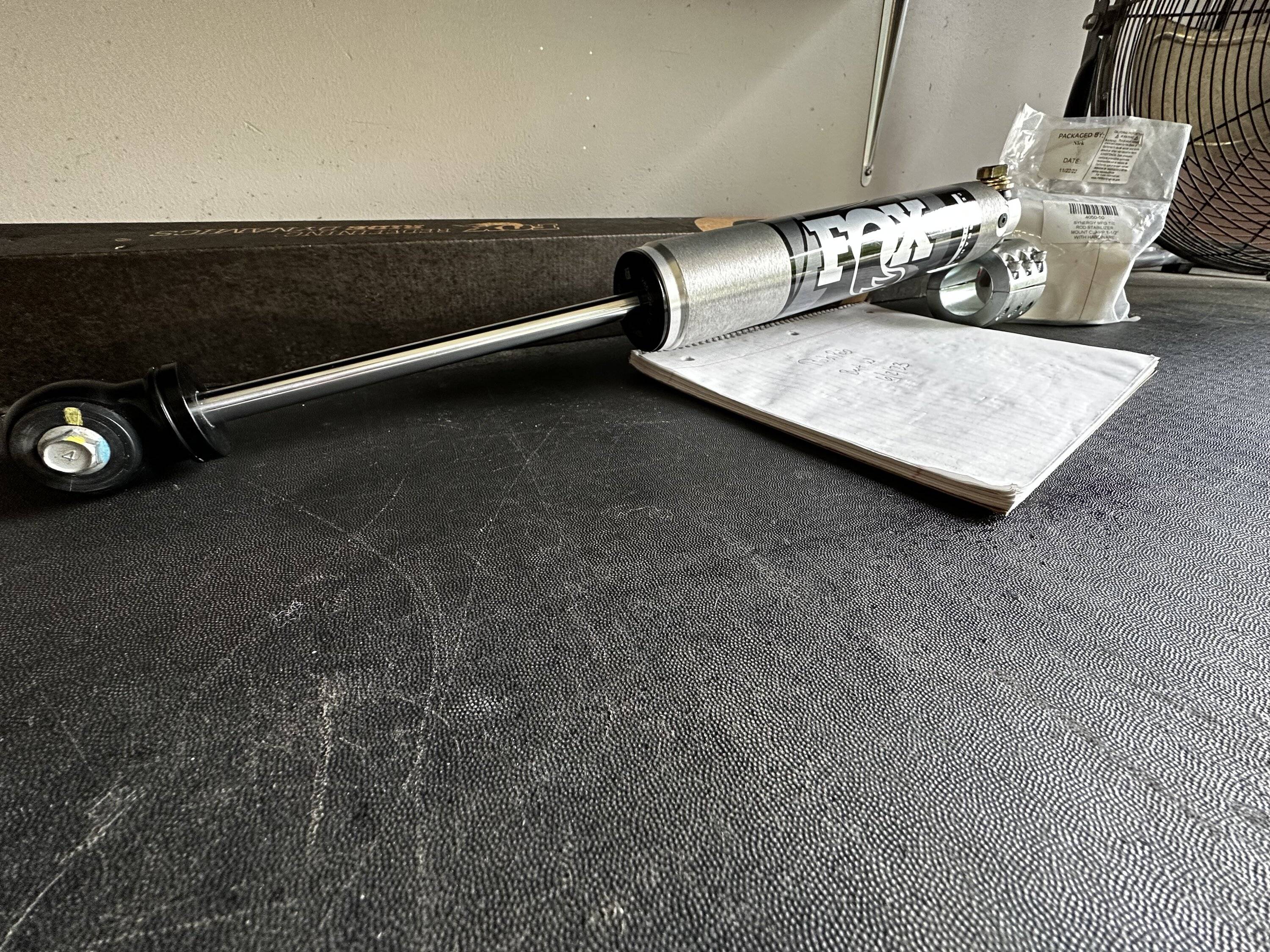 Jeep Wrangler JL FS:IL: Fox 2.0 Steering stabilizer with relocation setup IMG_2224