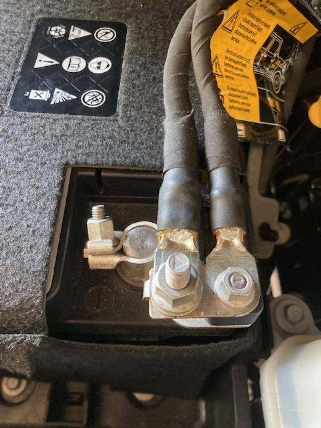 Jeep Wrangler JL ESS Battery Cable Change thumbnail (1)