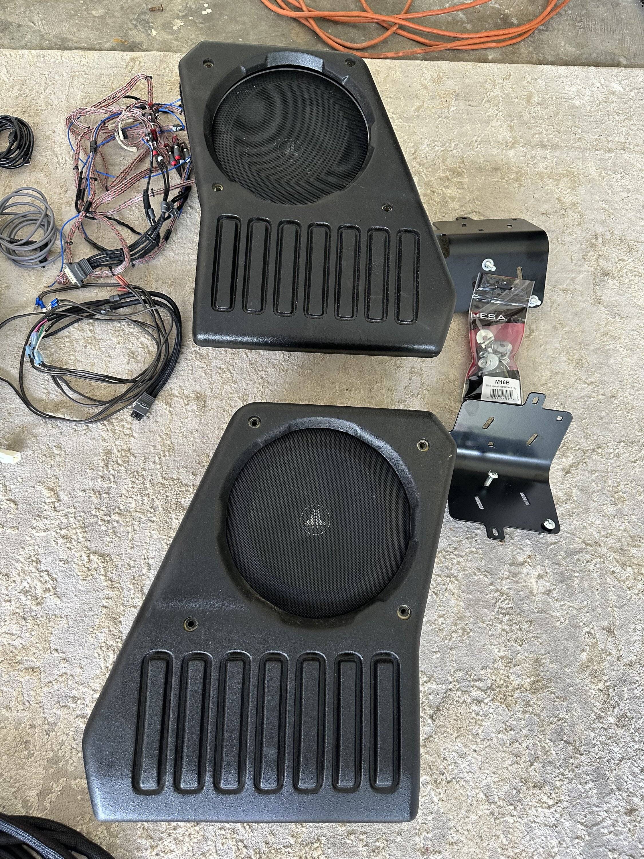 Jeep Wrangler JL Complete JL audio system dual stealthboxes 4C341F1A-1B67-44B9-B6B0-DA281009C8B9