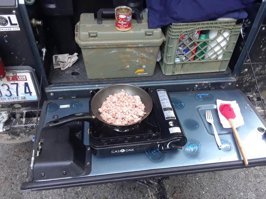 Jeep Wrangler JL Table Advice Tailgate cooking.1