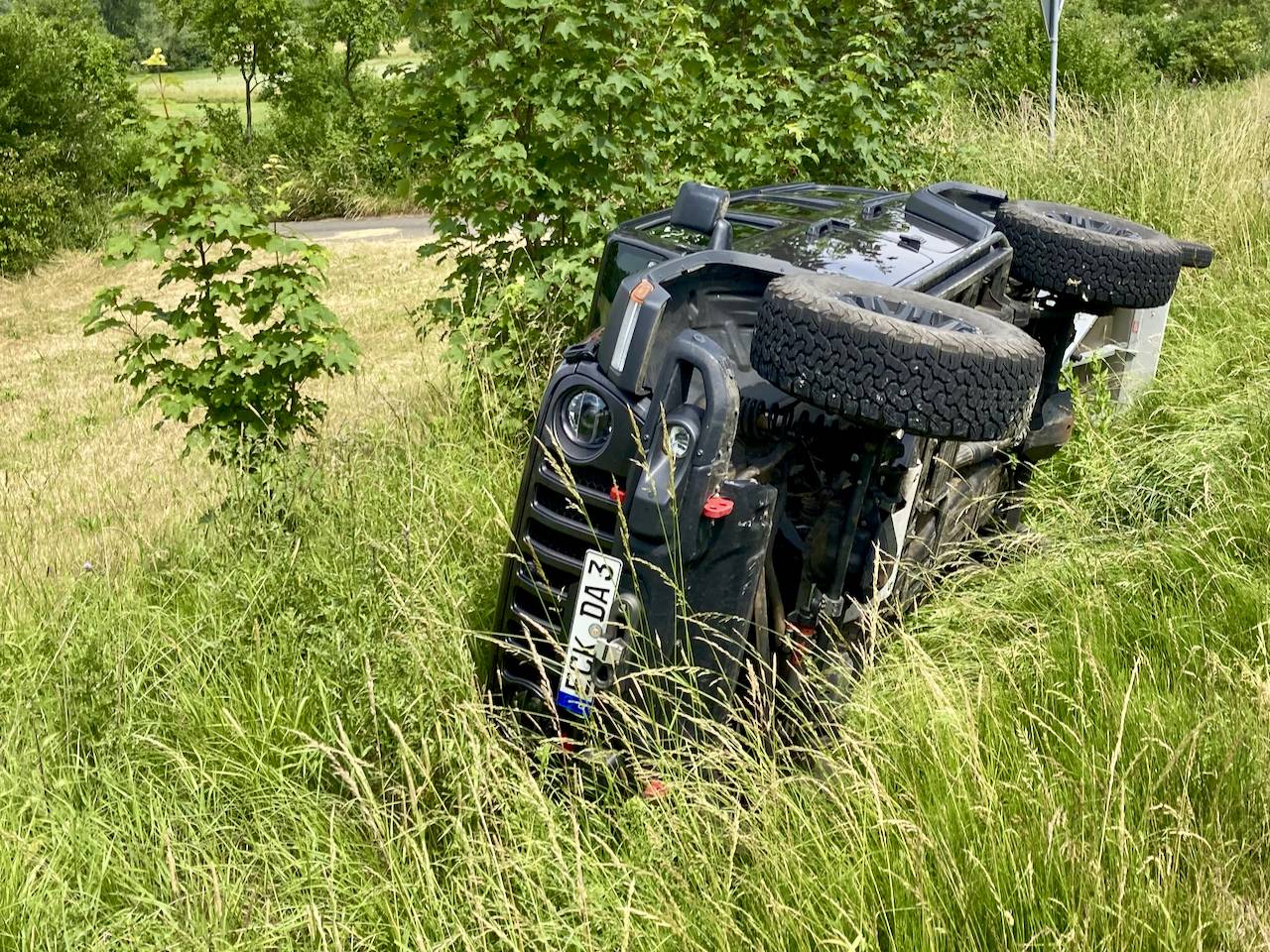 Jeep Wrangler JL What an amazing vehicle! Not a scratch after rolling into a ditch ? IMG_4462