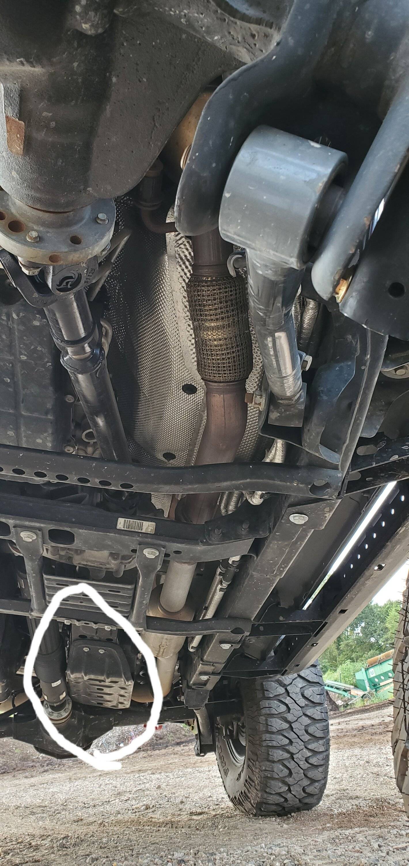 Jeep Wrangler JL What is this part from underbody? 20210124_135338