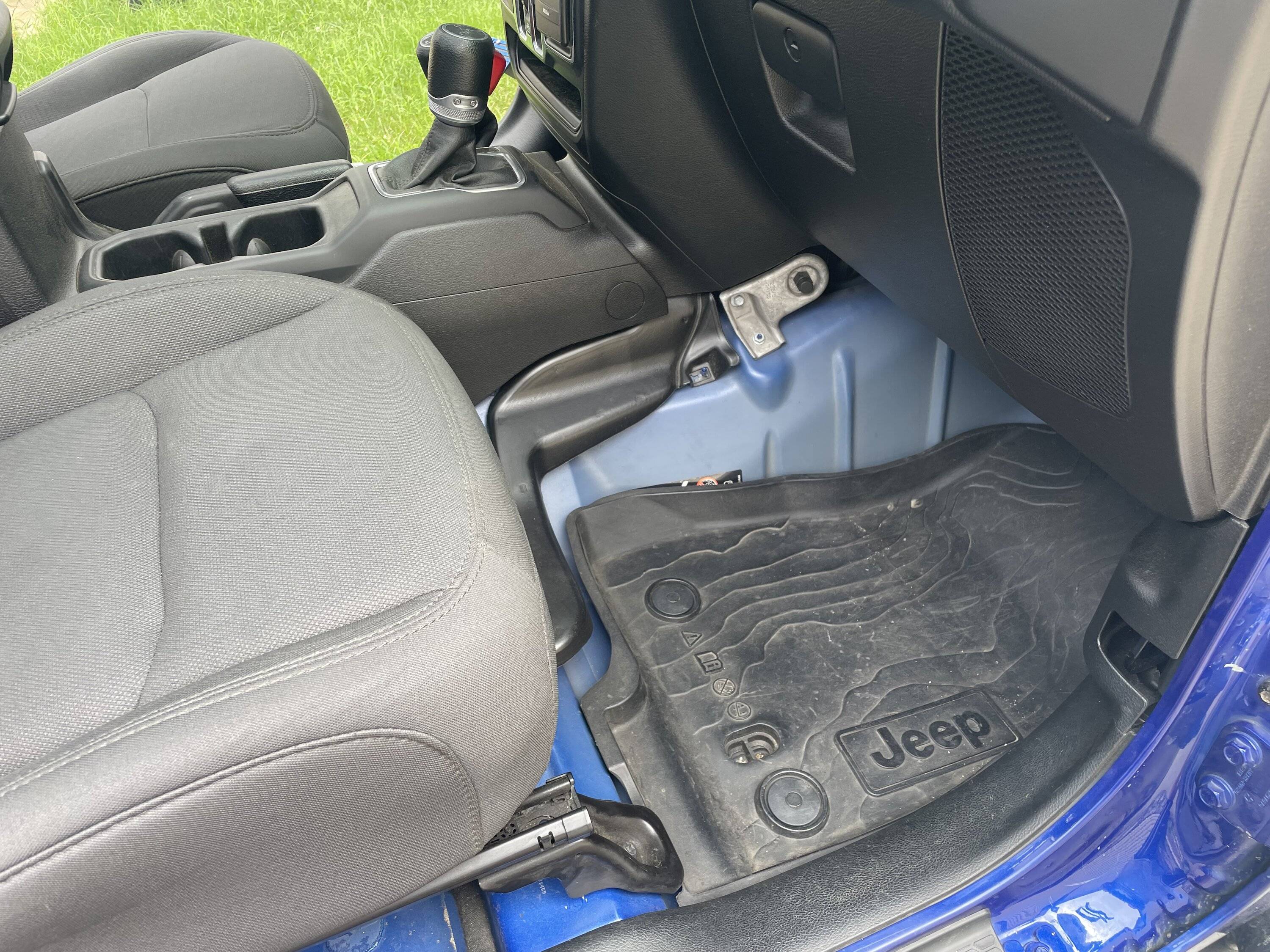 Jeep Wrangler JL Floor replacement IMG_8840