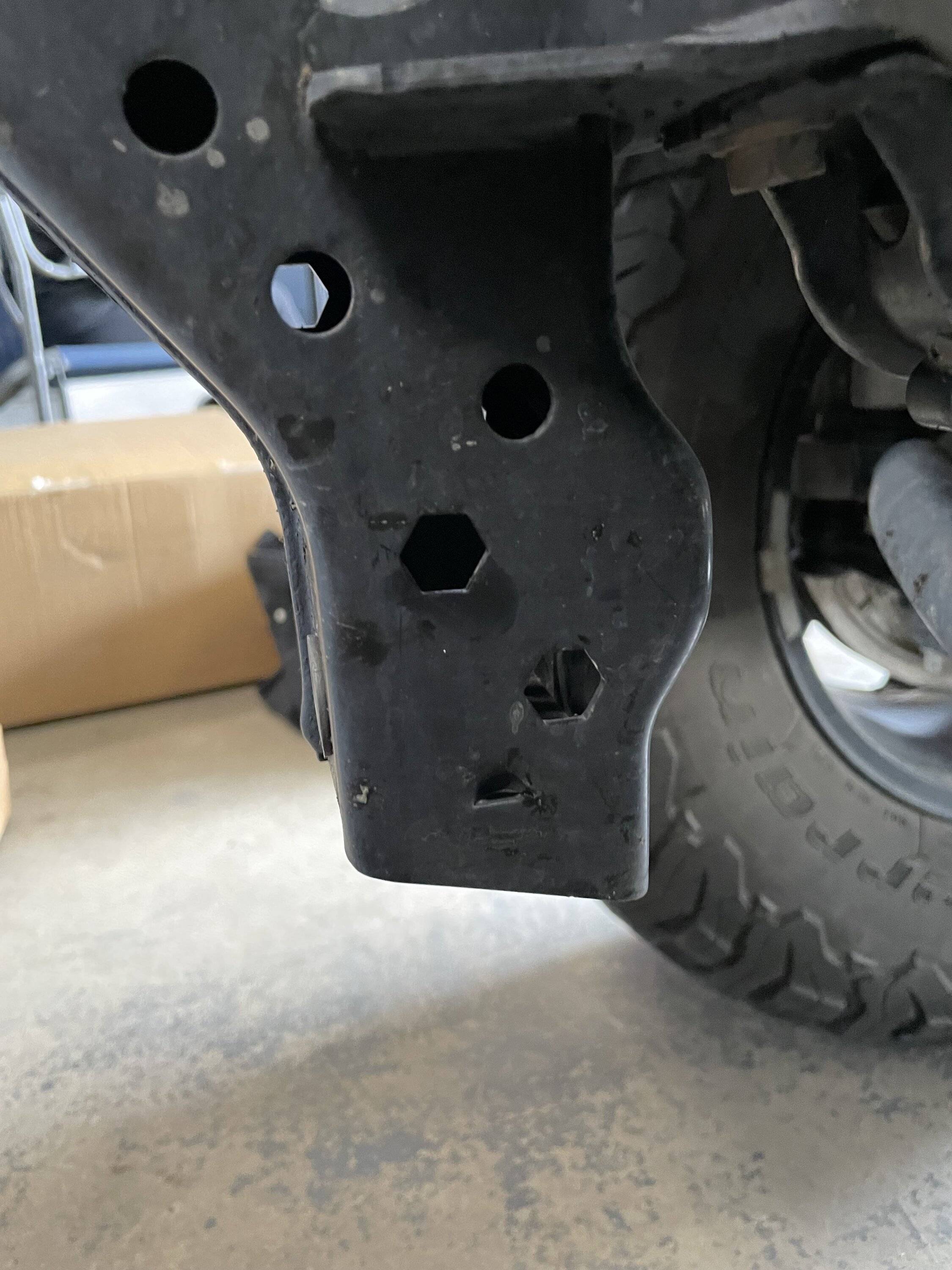 Jeep Wrangler JL Trying to install mopar winch plate IMG_1011