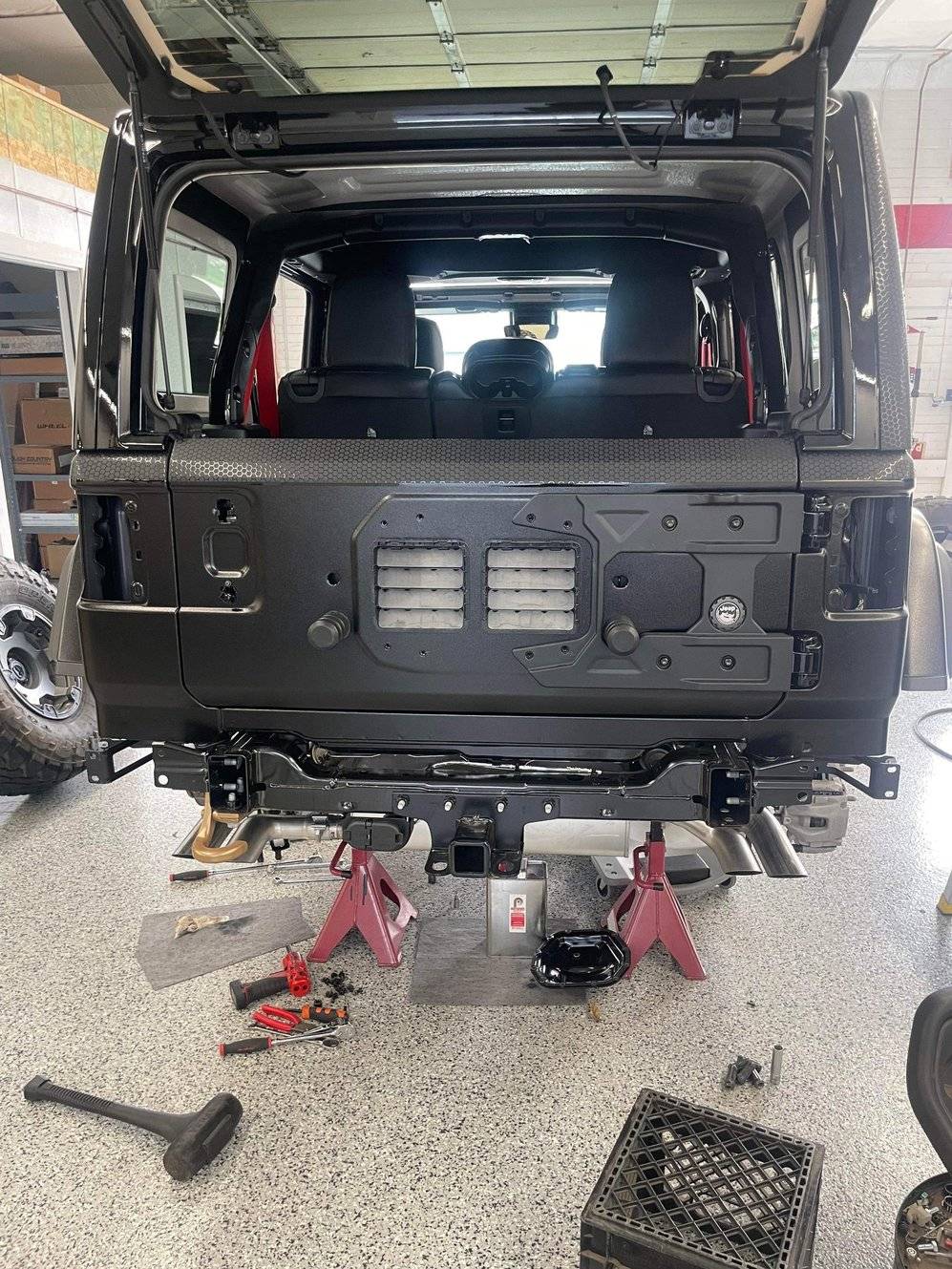 Jeep Wrangler JL 2023 20th Anniversary 392 - Overland Build teardown1