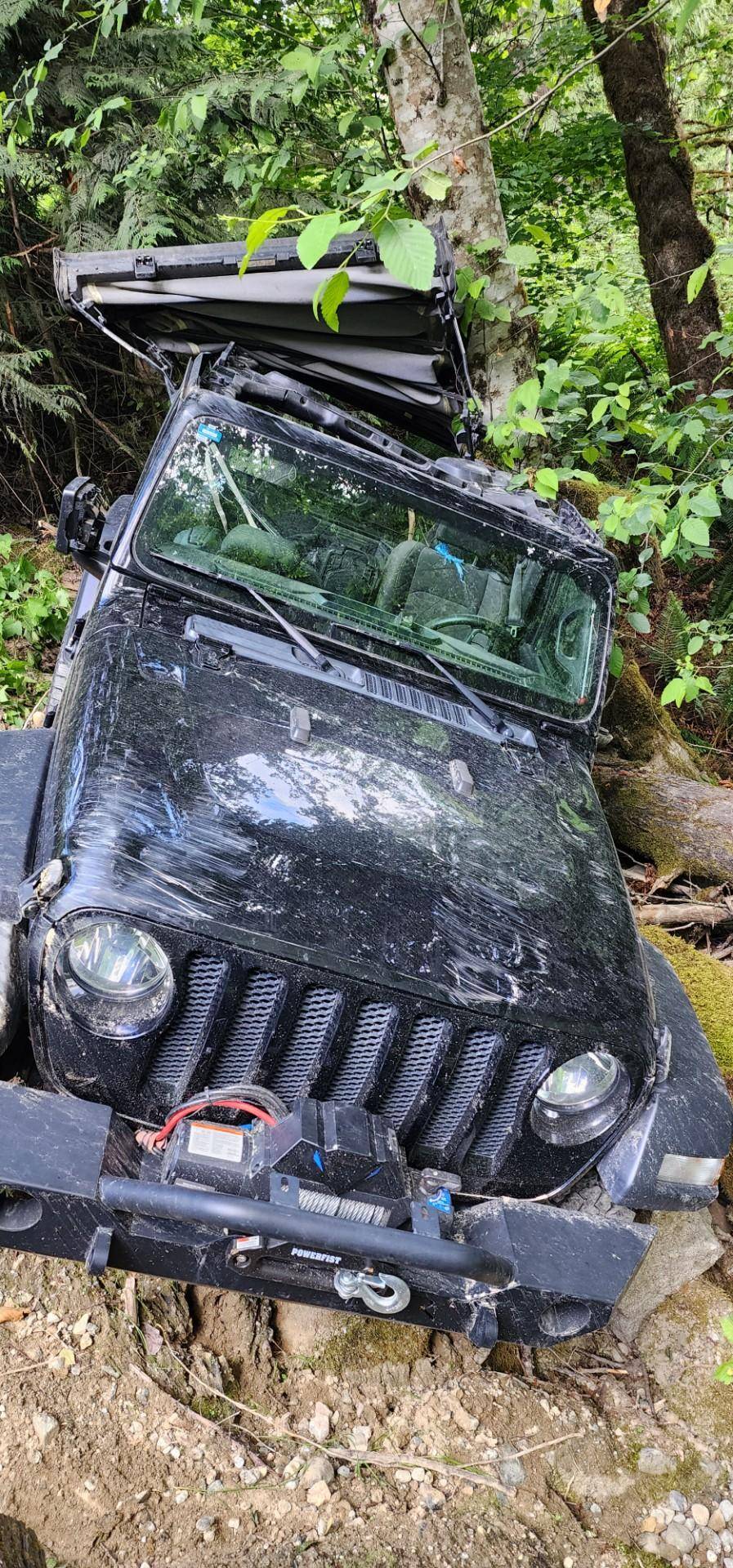 Jeep Wrangler JL HELP! - Is this a write off? Interested in your thoughts Jeep 2