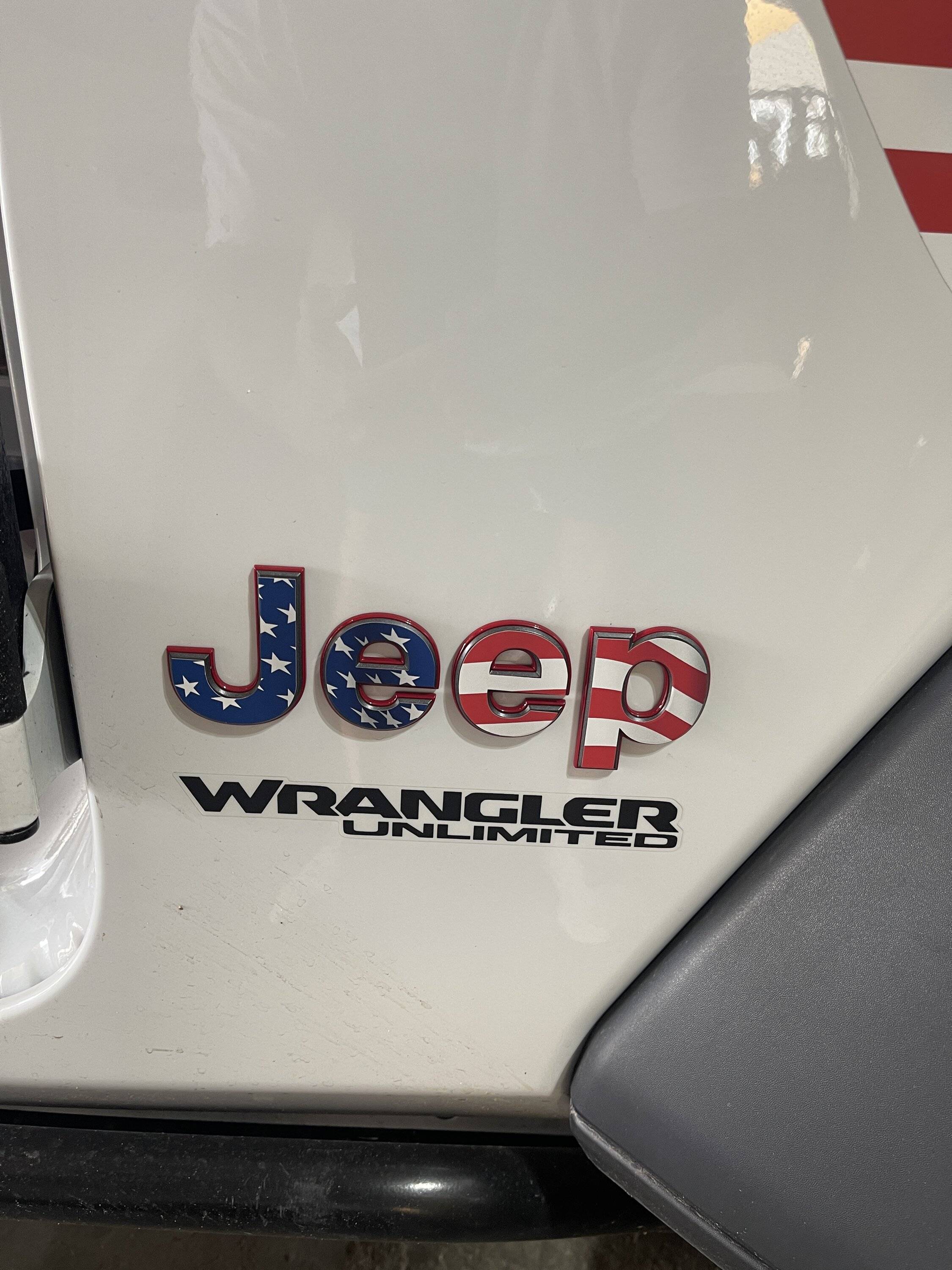Jeep Wrangler JL American flag decal recommendation? IMG_0453