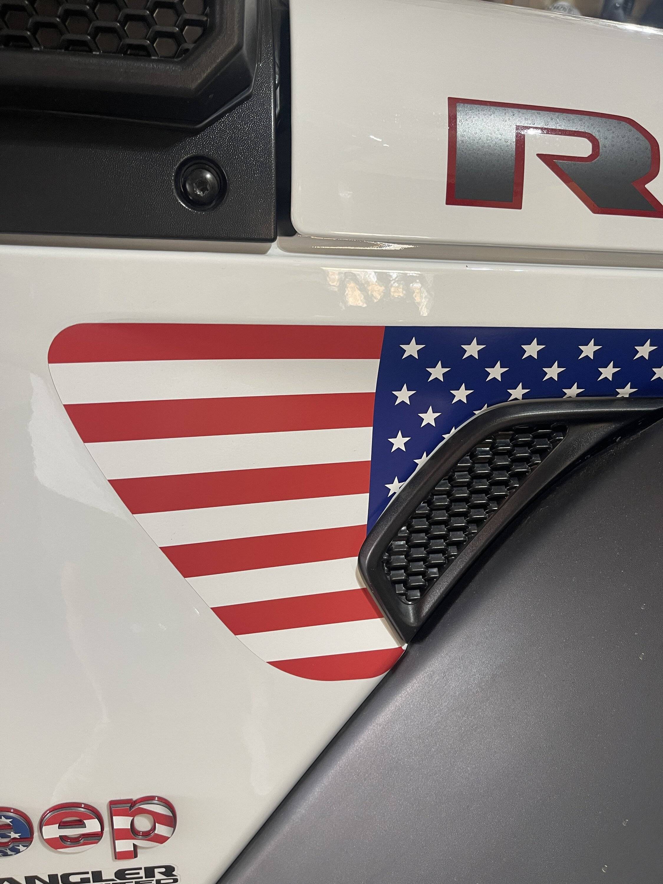 Jeep Wrangler JL American flag decal recommendation? IMG_0454