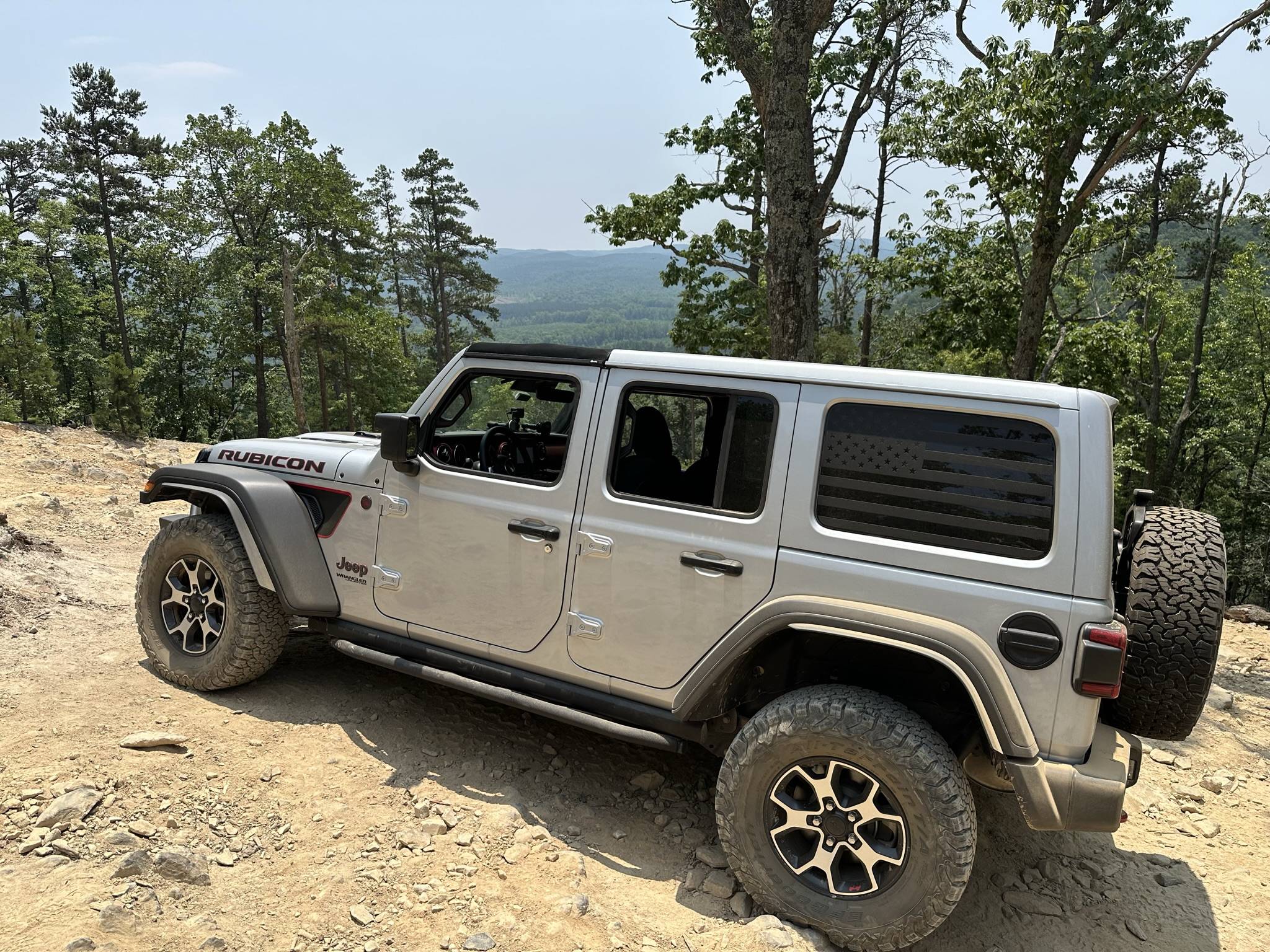 Jeep Wrangler JL American flag decal recommendation? IMG_9811.JPEG